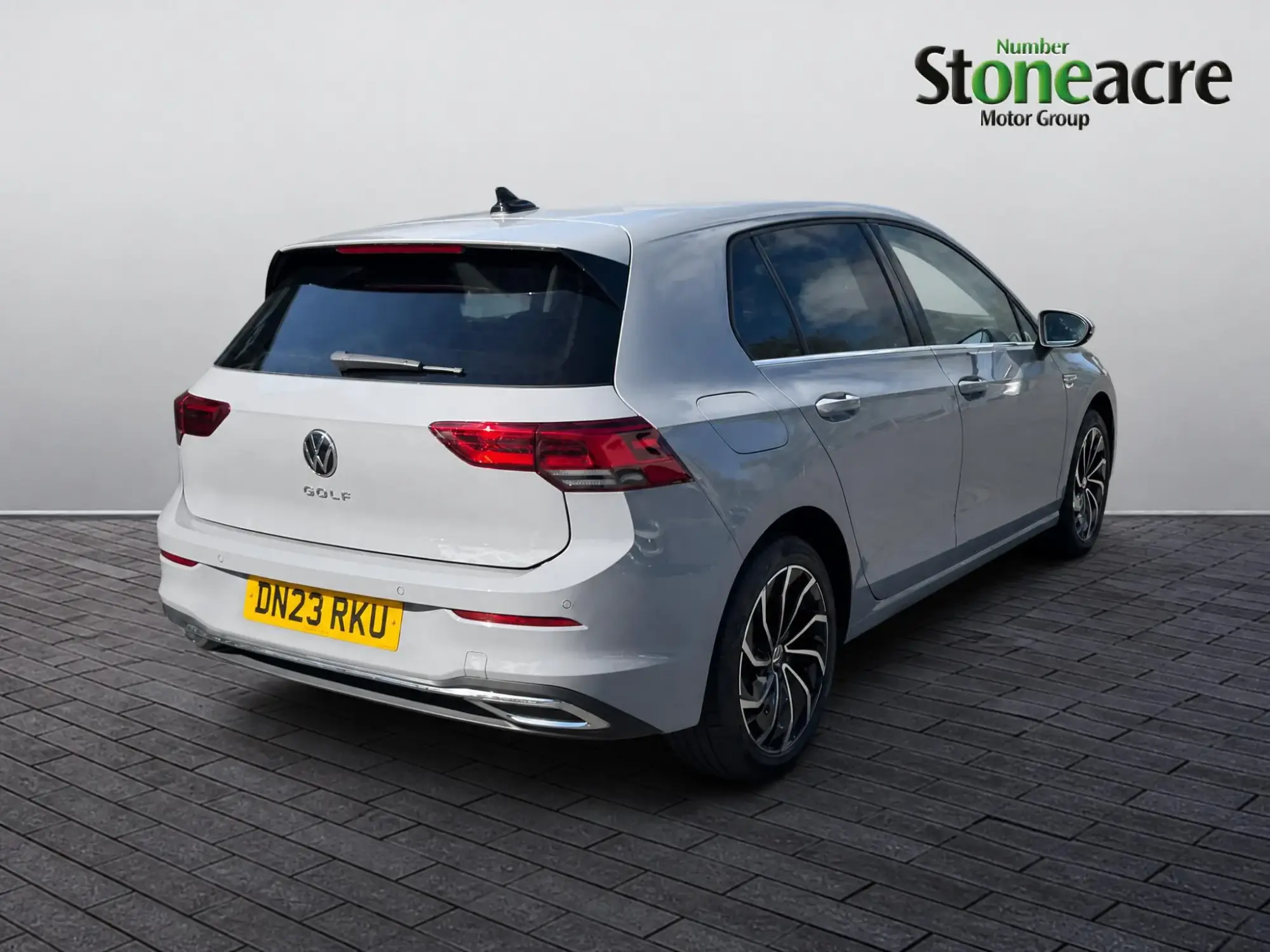 Volkswagen Golf Image 9