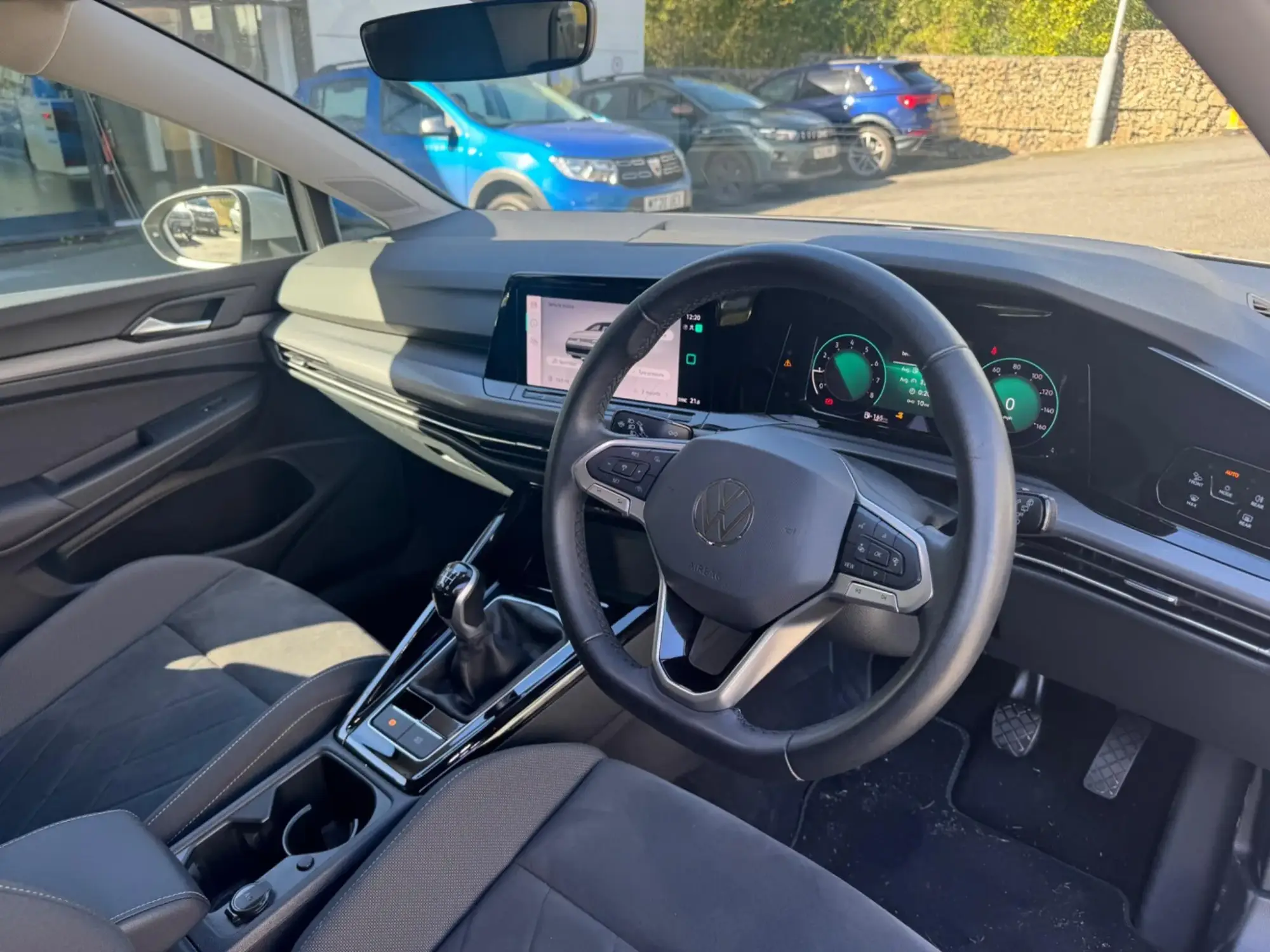Volkswagen Golf Image 11