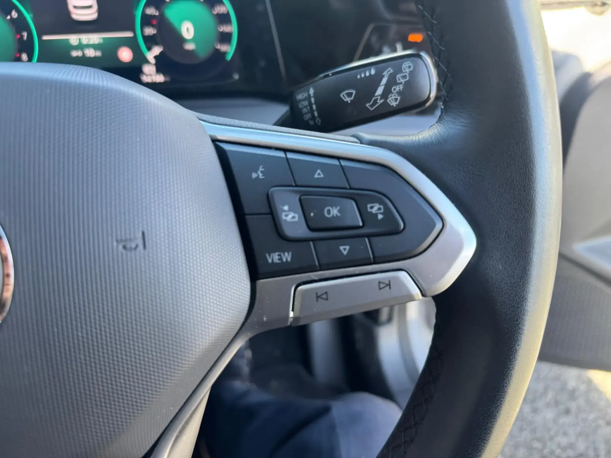 Volkswagen Golf Image 19