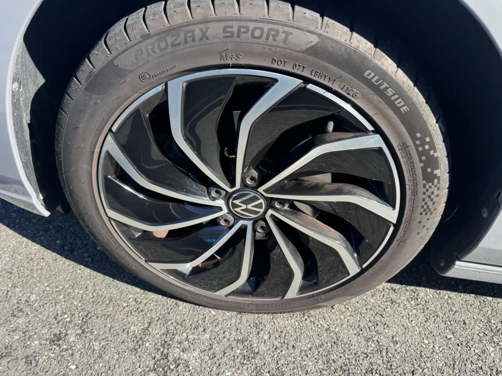 Volkswagen Golf Image 24