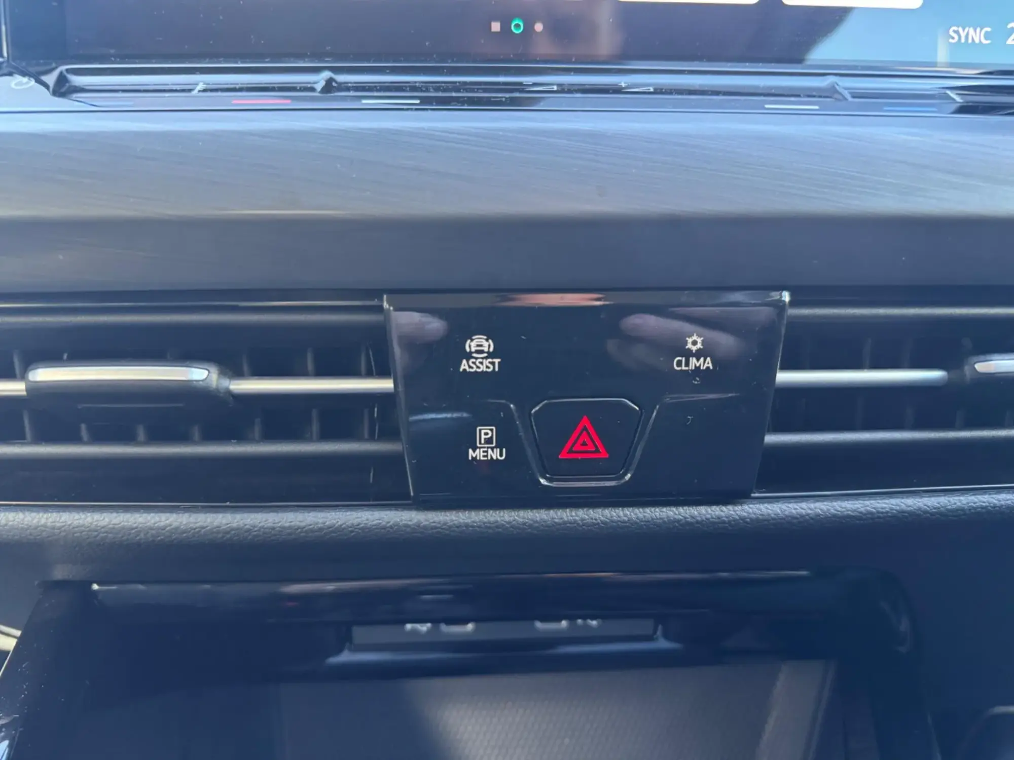 Volkswagen Golf Image 33