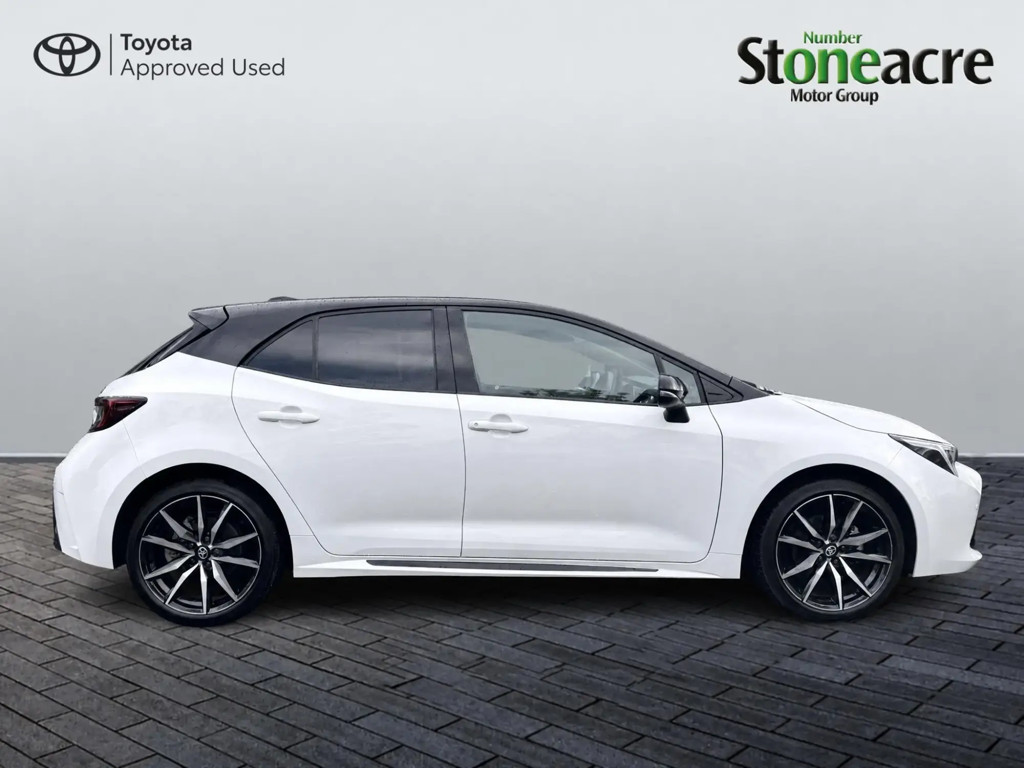 Toyota Corolla Hybrid Image 2 Toyota Corolla Hybrid Image 2