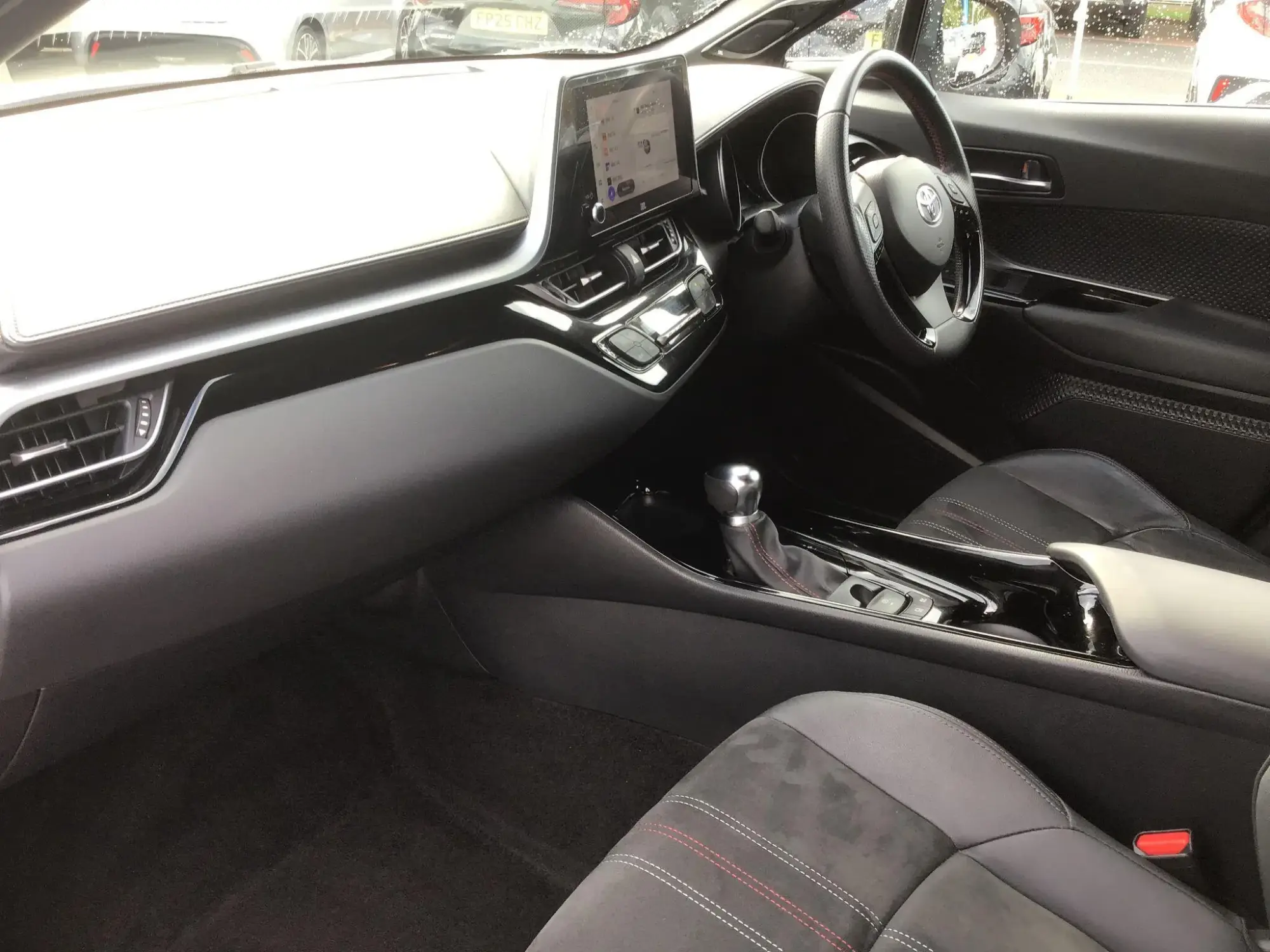 Toyota C-HR Self-Charging Hybrid Image 5 Toyota C-HR Self-Charging Hybrid Image 5