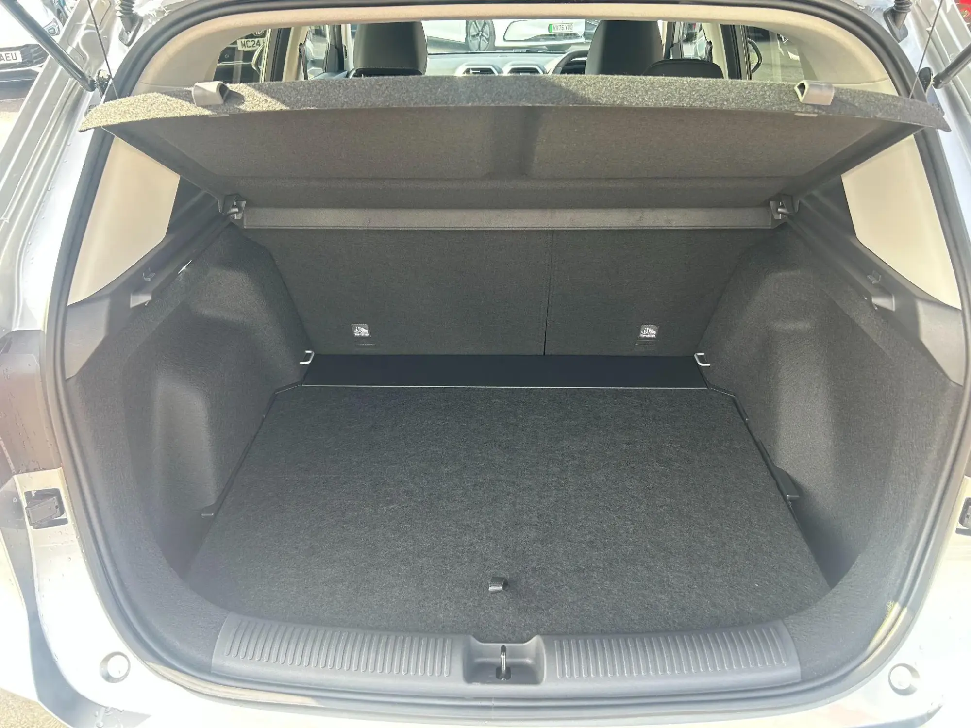 MG ZS Hybrid+ Image 12