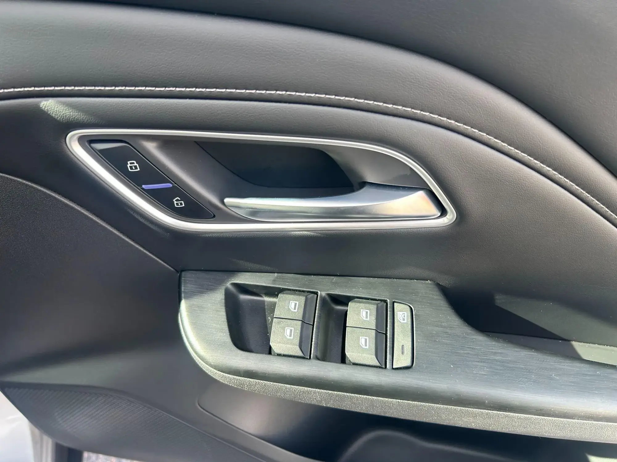 MG ZS Hybrid+ Image 15
