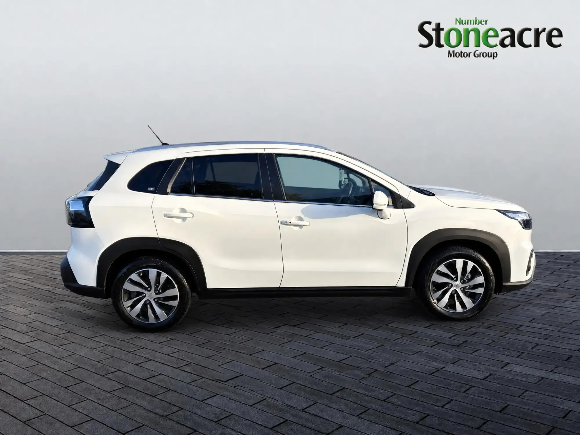 Suzuki S-Cross Hybrid Image 7