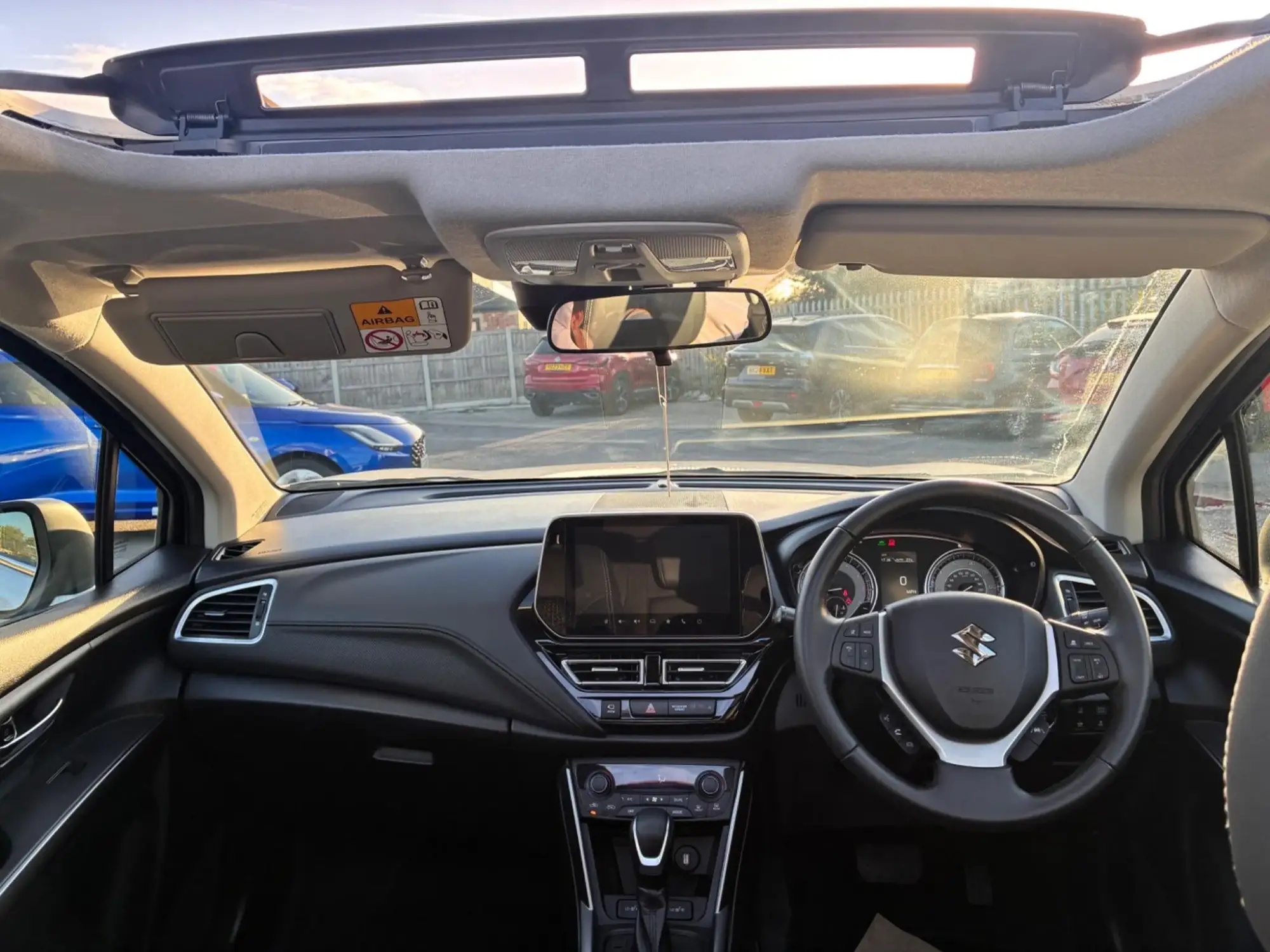 Suzuki S-Cross Hybrid Image 28