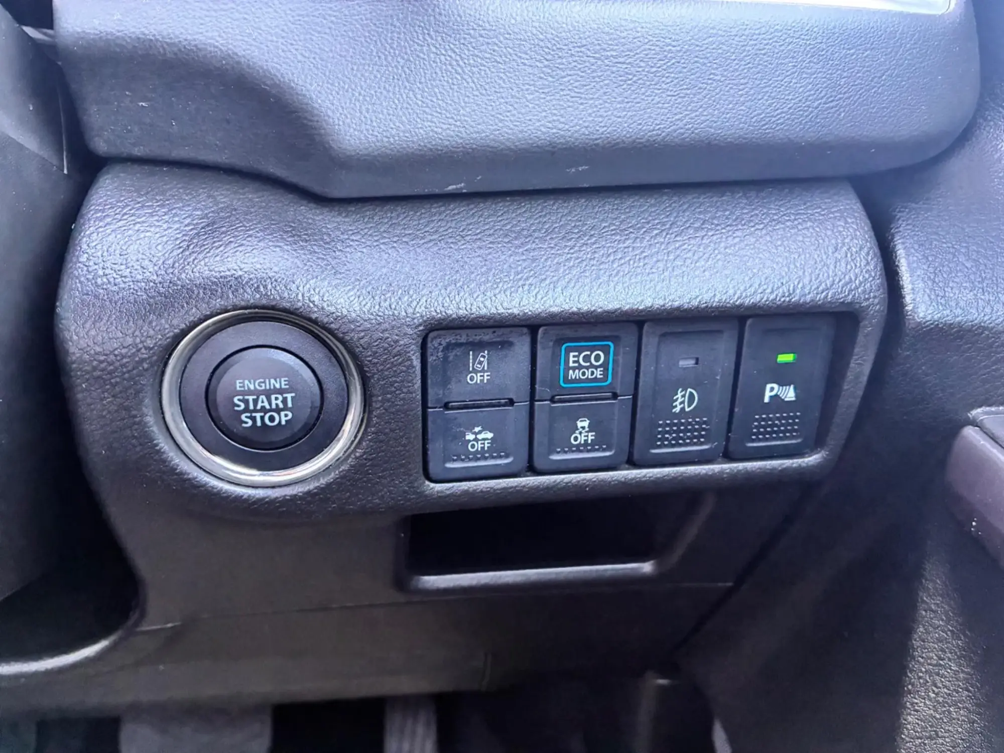 Suzuki S-Cross Hybrid Image 18