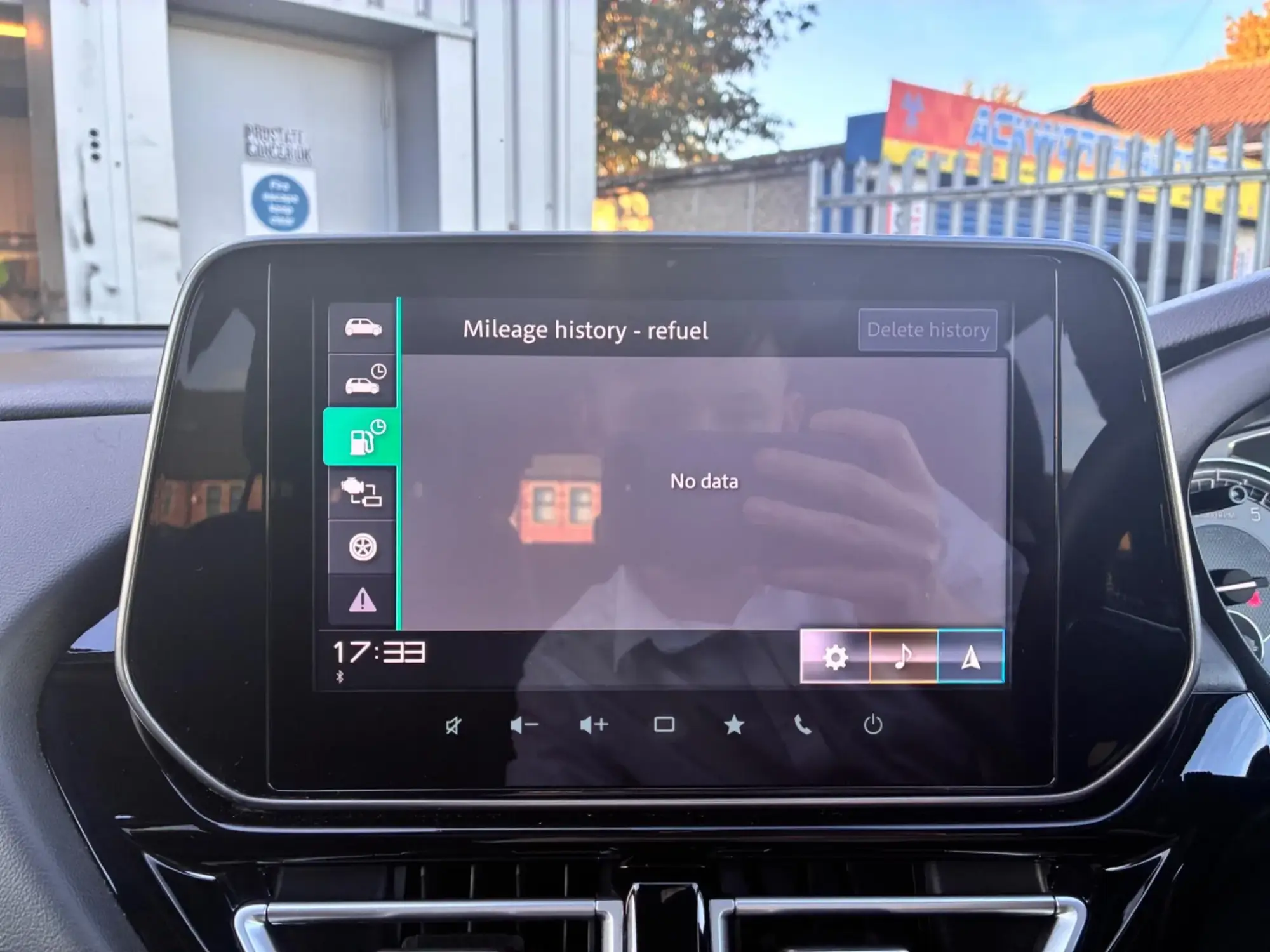 Suzuki S-Cross Hybrid Image 48