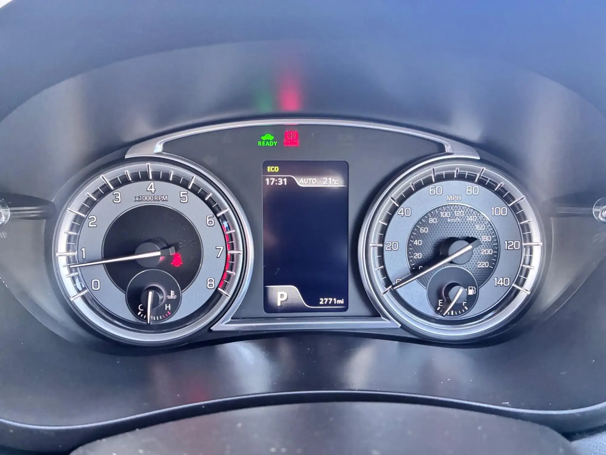 Suzuki S-Cross Hybrid Image 39