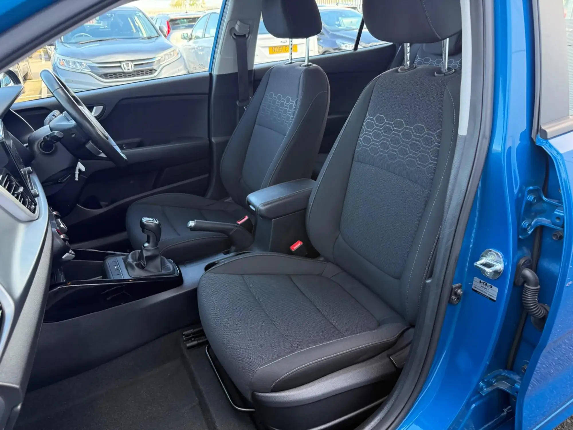 Kia Rio Image 10