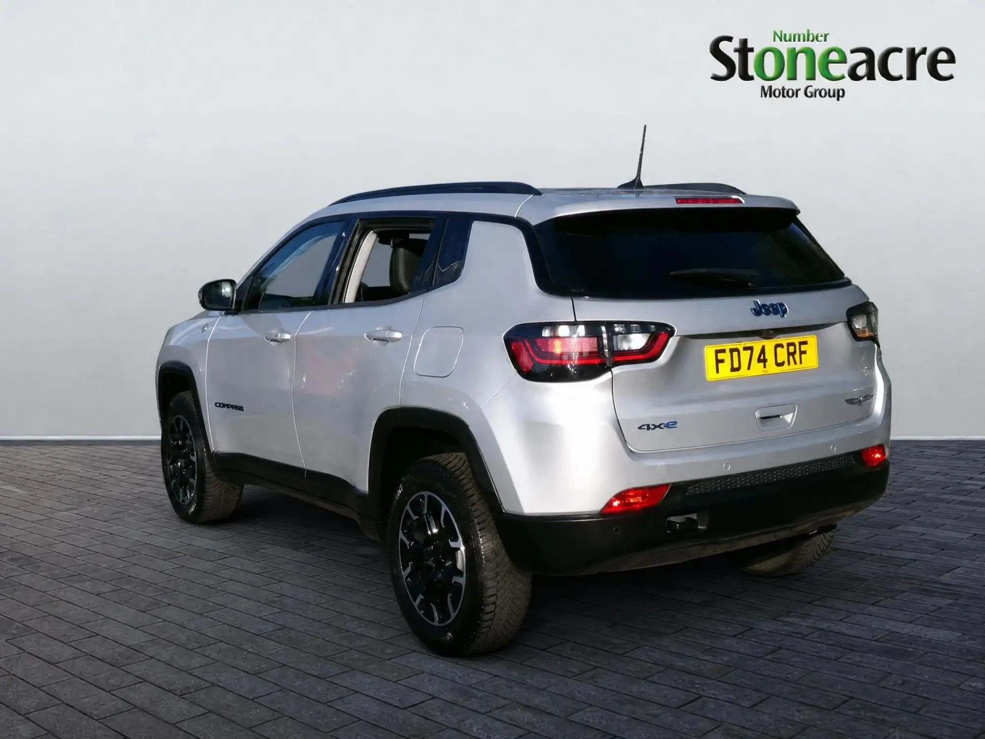 Jeep Compass 4XE Image 4 Jeep Compass 4XE Image 4