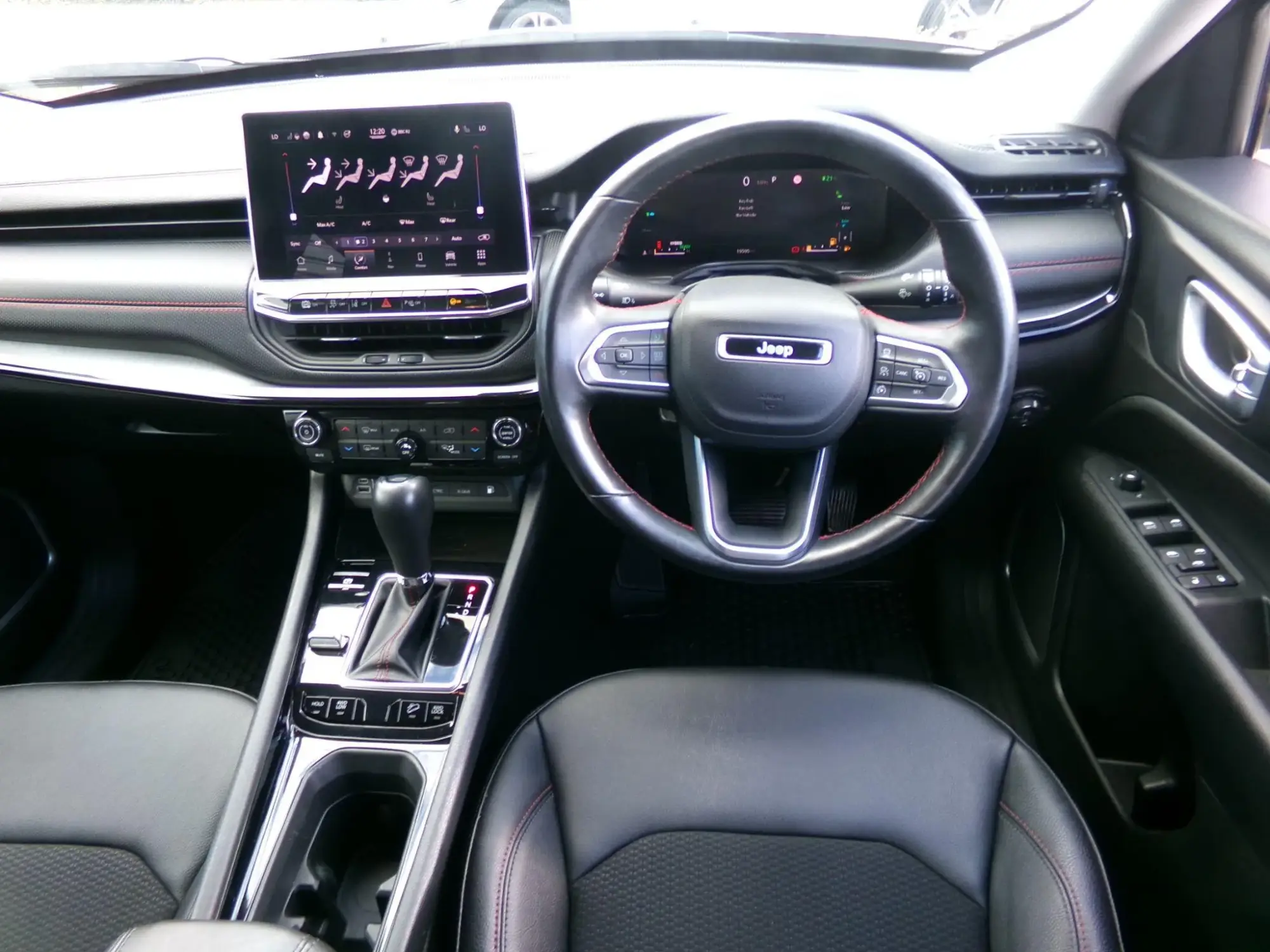 Jeep Compass 4XE Image 10 Jeep Compass 4XE Image 10
