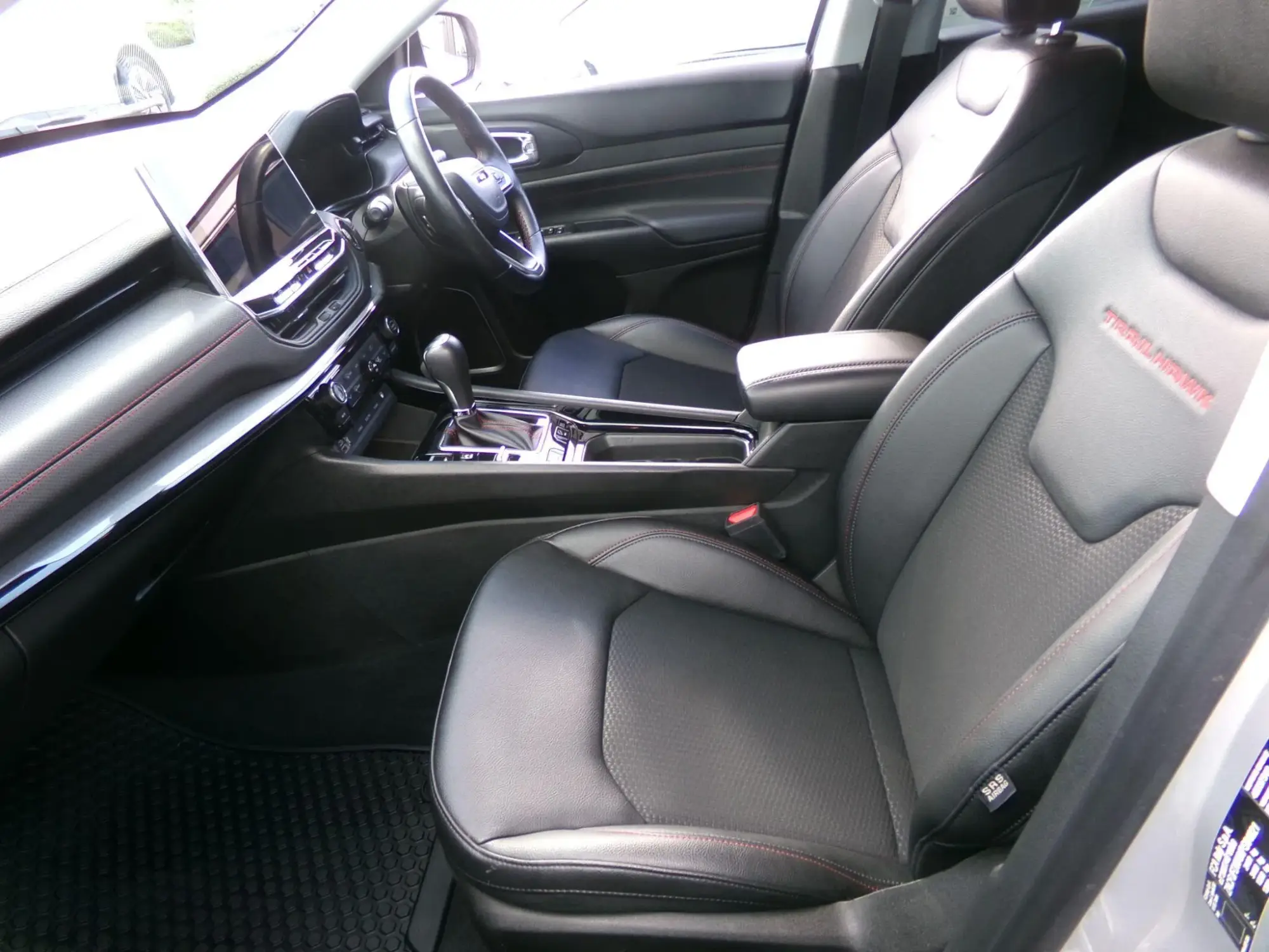 Jeep Compass 4XE Image 12 Jeep Compass 4XE Image 12