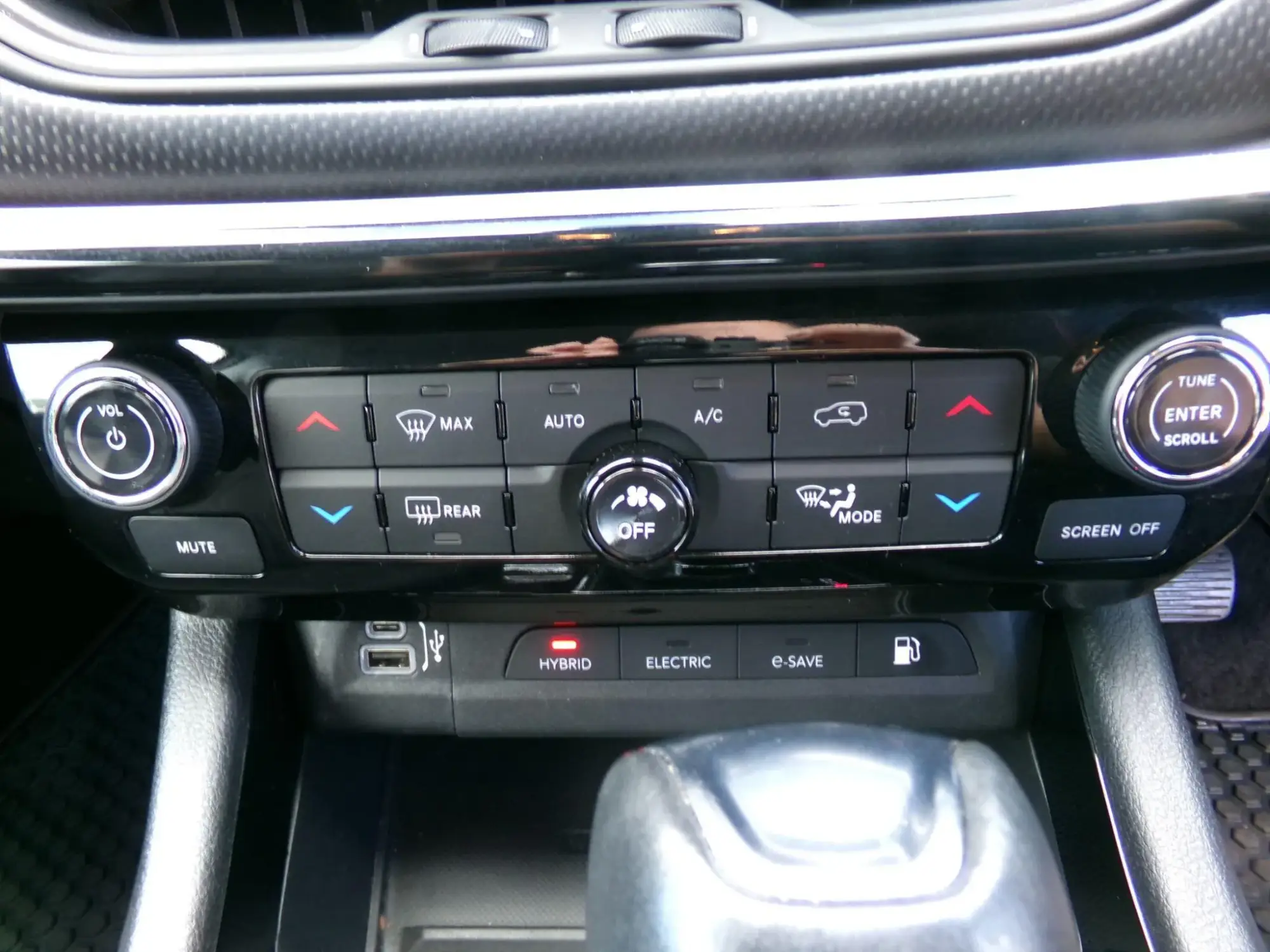 Jeep Compass 4XE Image 17 Jeep Compass 4XE Image 17