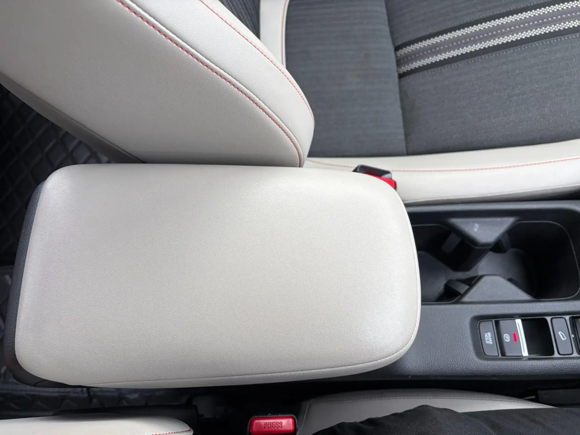 Honda HR-V Hybrid Image 14 Honda HR-V Hybrid Image 14