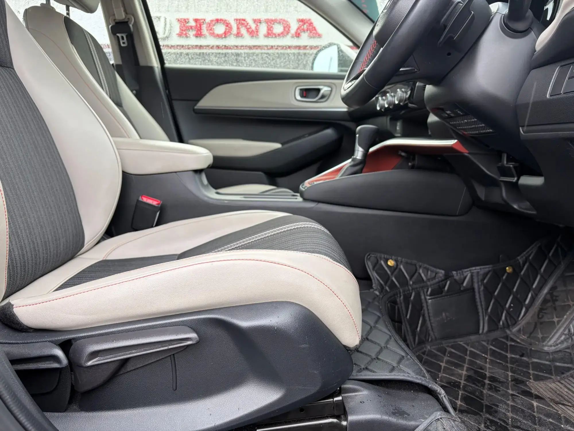 Honda HR-V Hybrid Image 15 Honda HR-V Hybrid Image 15