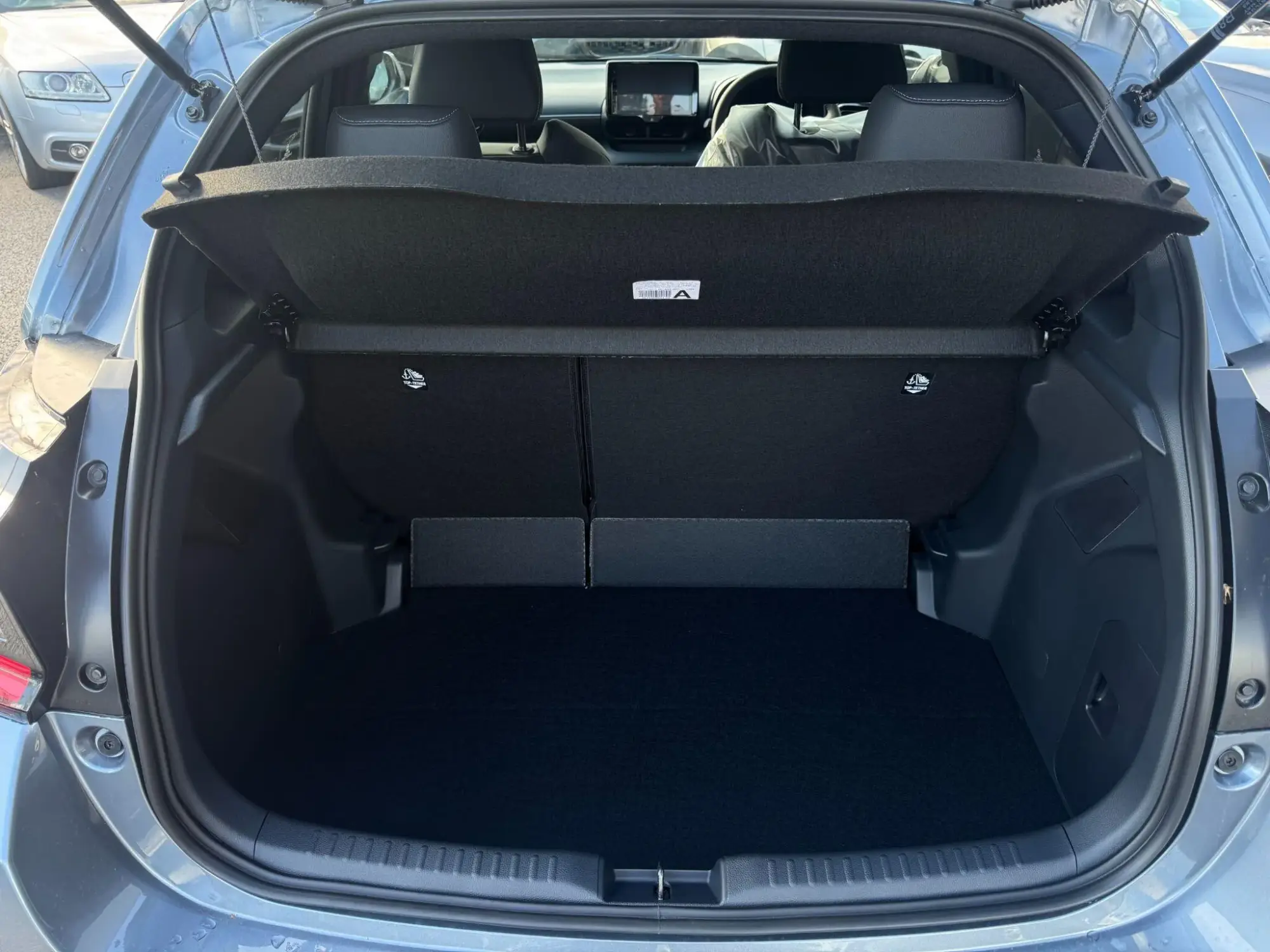 Mazda2 Hybrid Image 32