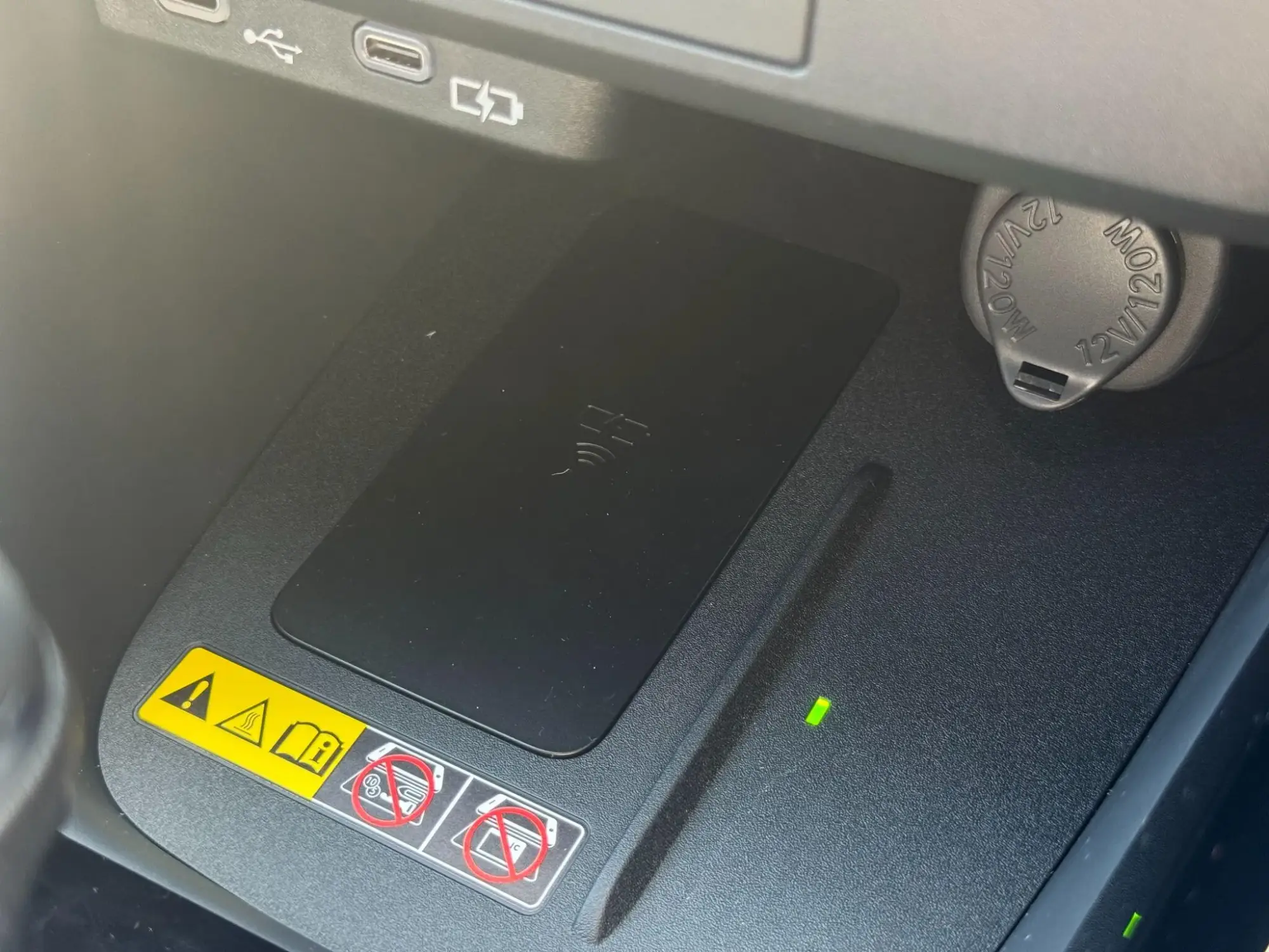 Mazda2 Hybrid Image 36