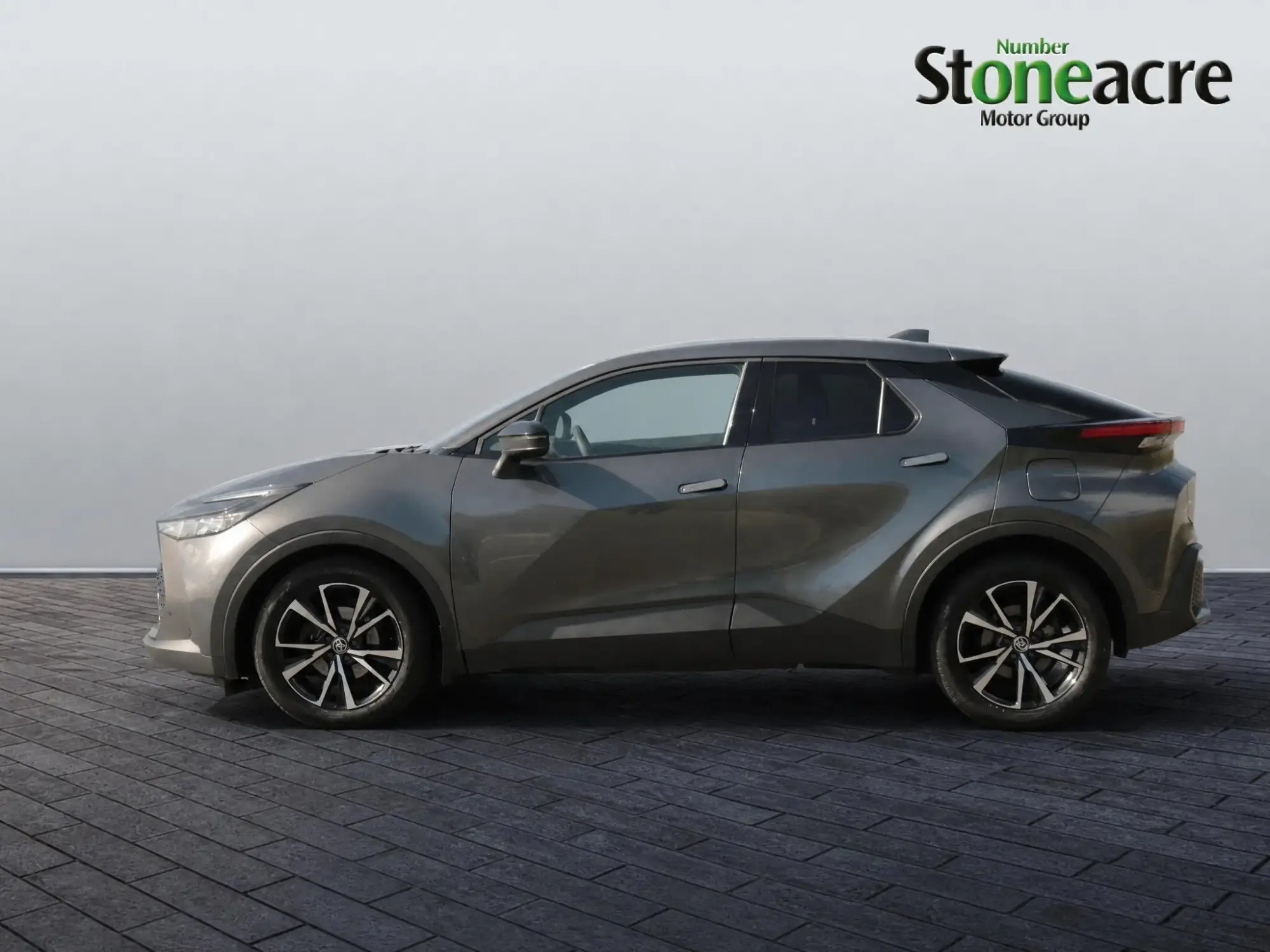 Toyota C-HR Hybrid Image 6 Toyota C-HR Hybrid Image 6