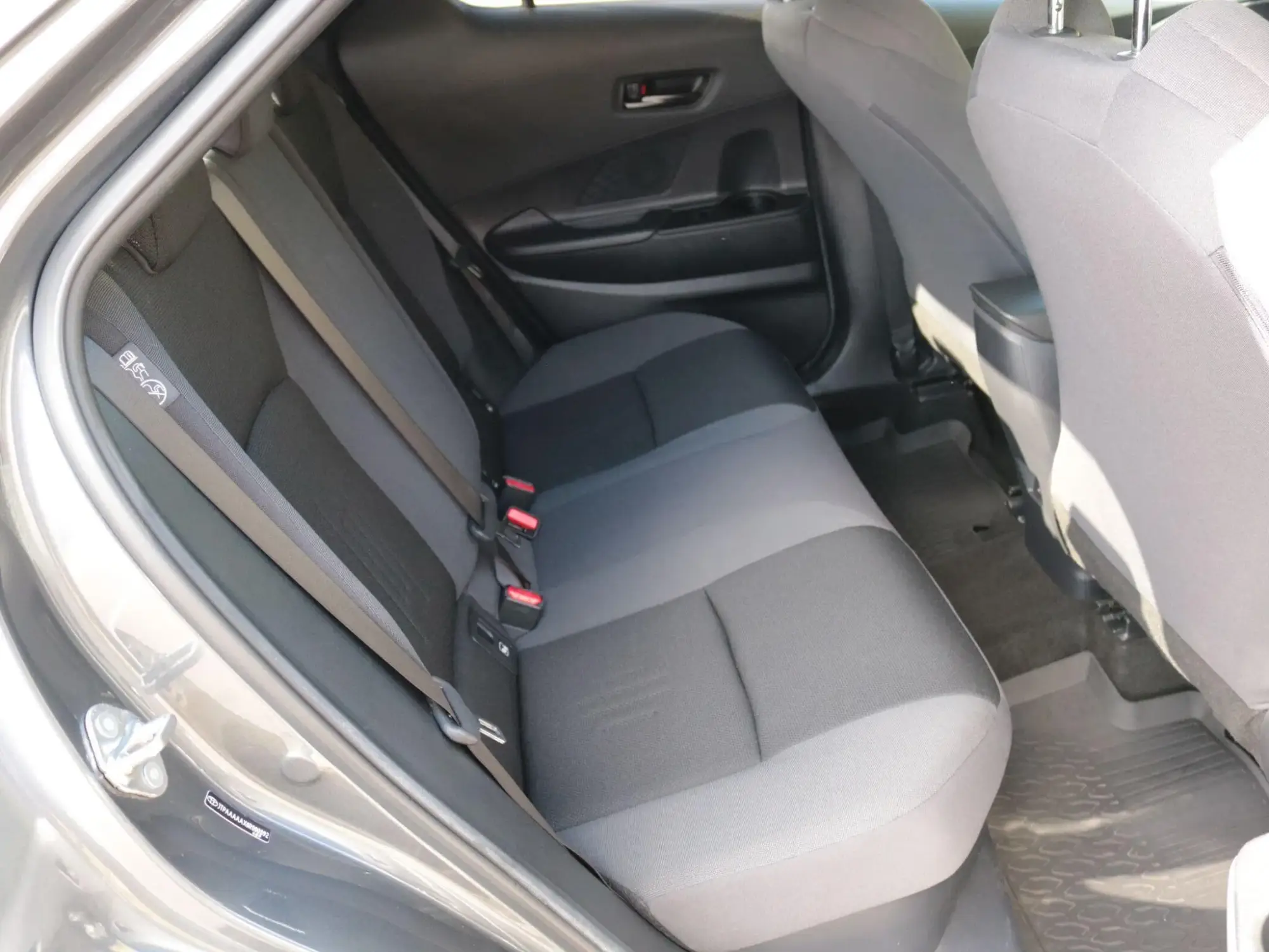 Toyota C-HR Hybrid Image 27 Toyota C-HR Hybrid Image 27