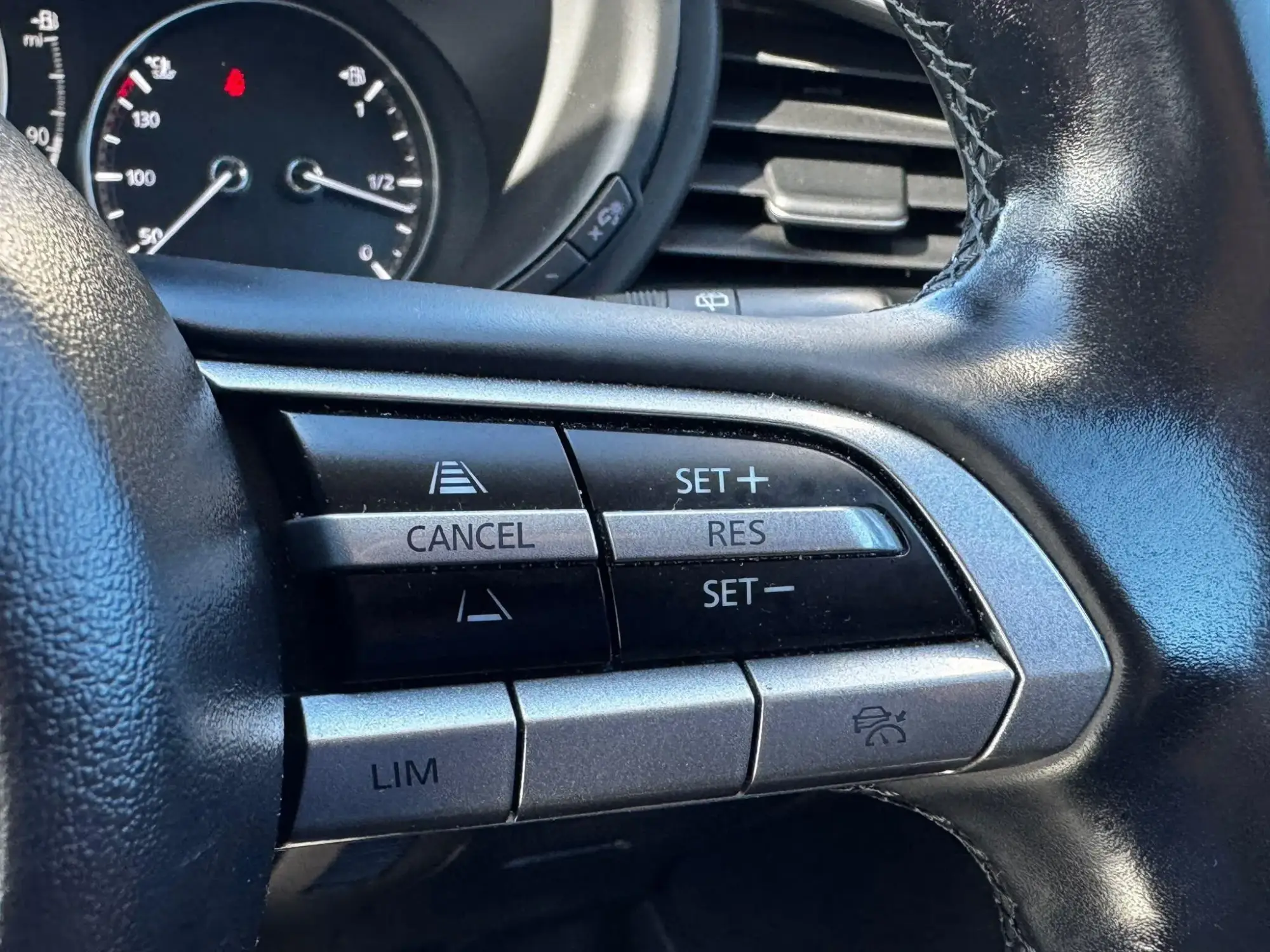 Mazda CX-30 Image 16