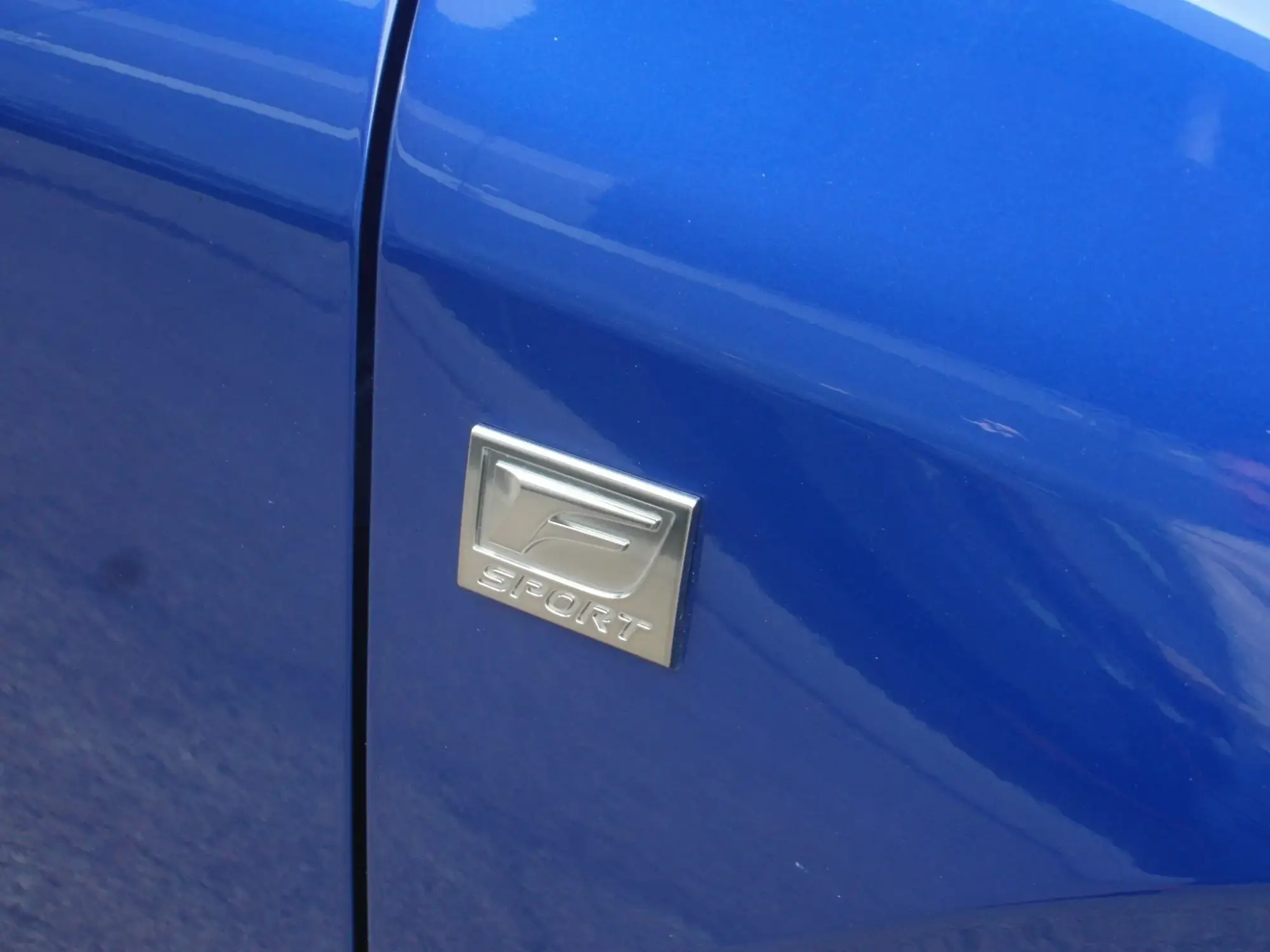 Lexus RX Plug-In Hybrid Image 11