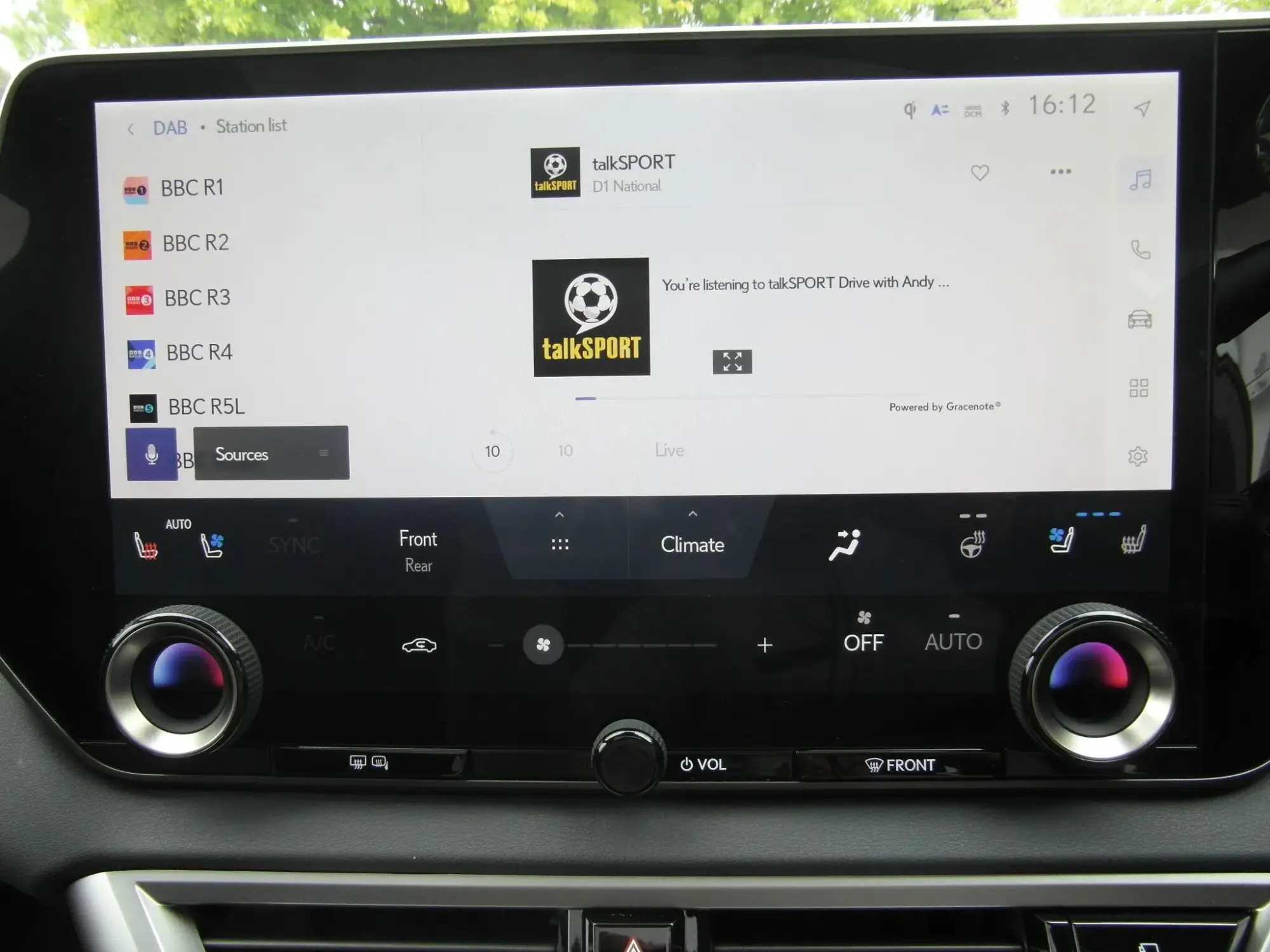 Lexus RX Plug-In Hybrid Image 27