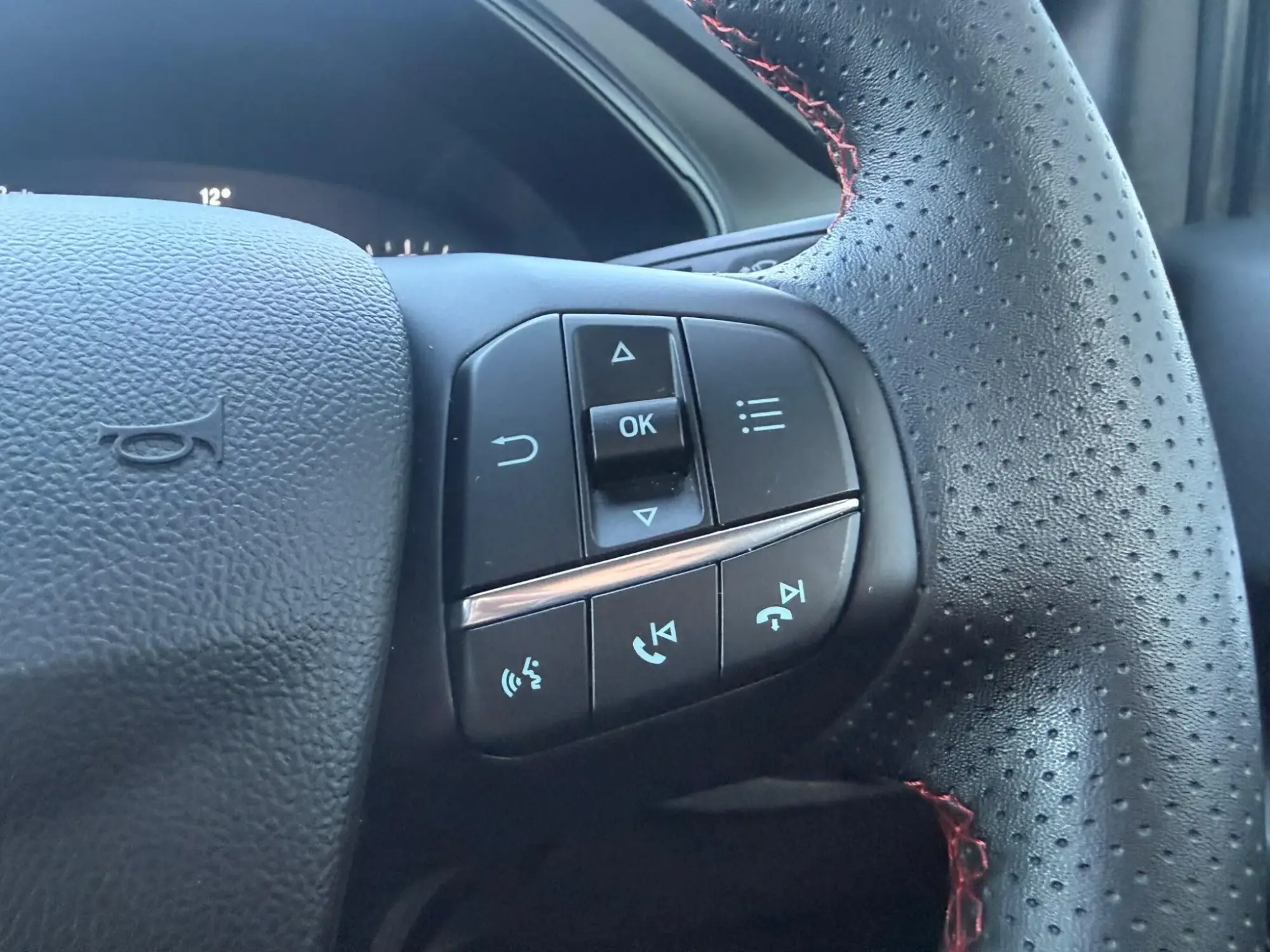Ford Focus Image 16