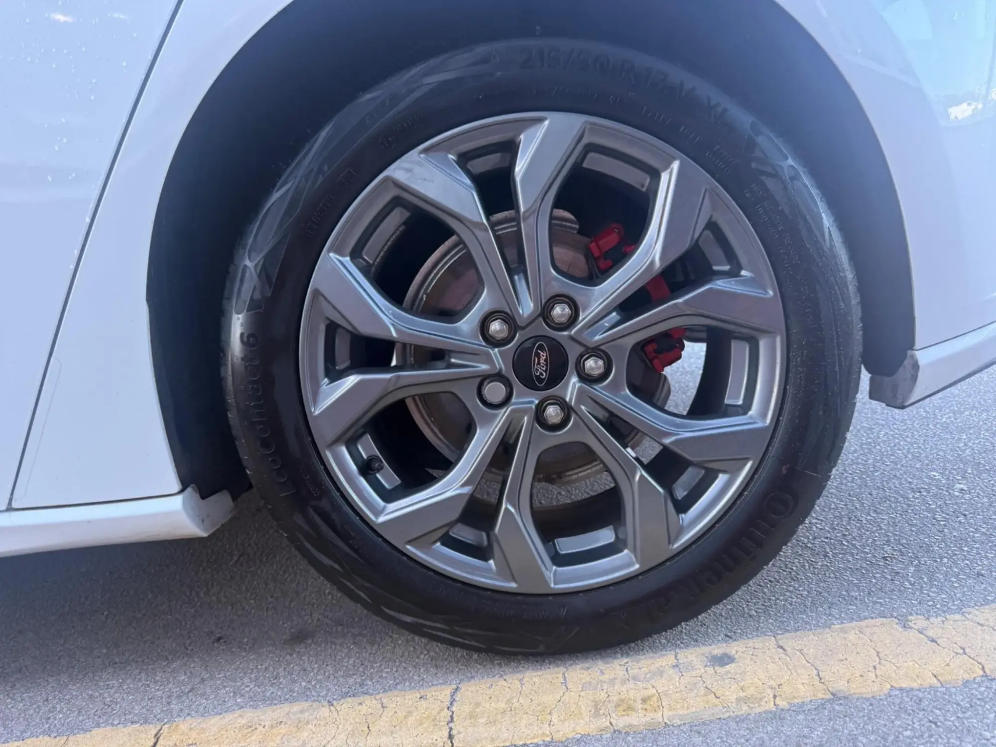 Ford Focus Image 19