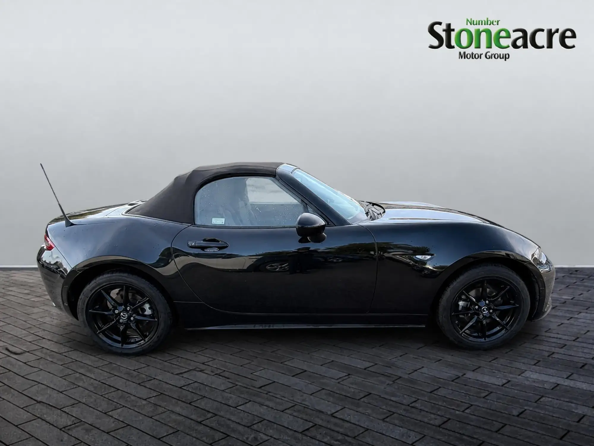 Mazda MX-5 Image 2