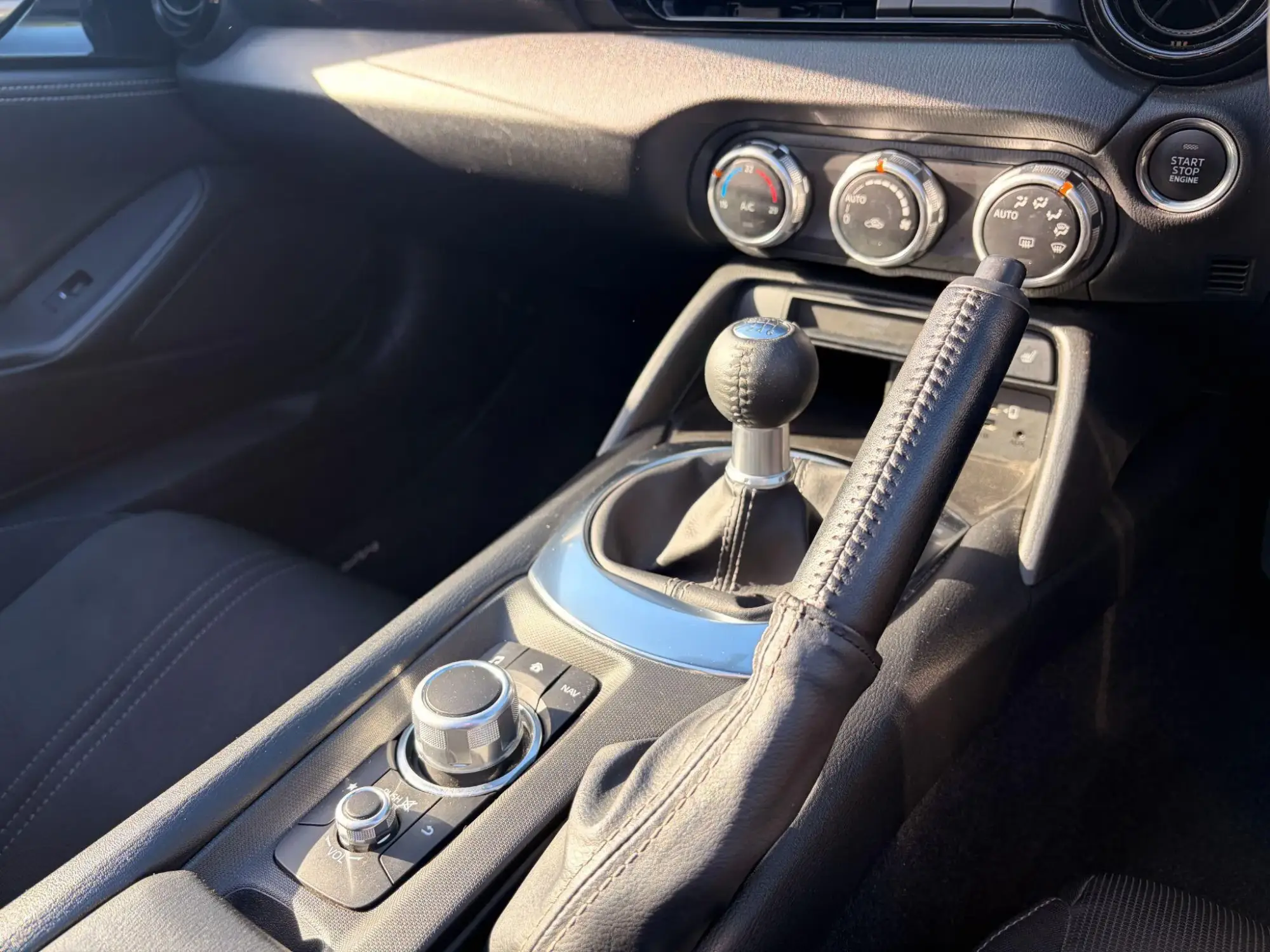 Mazda MX-5 Image 13