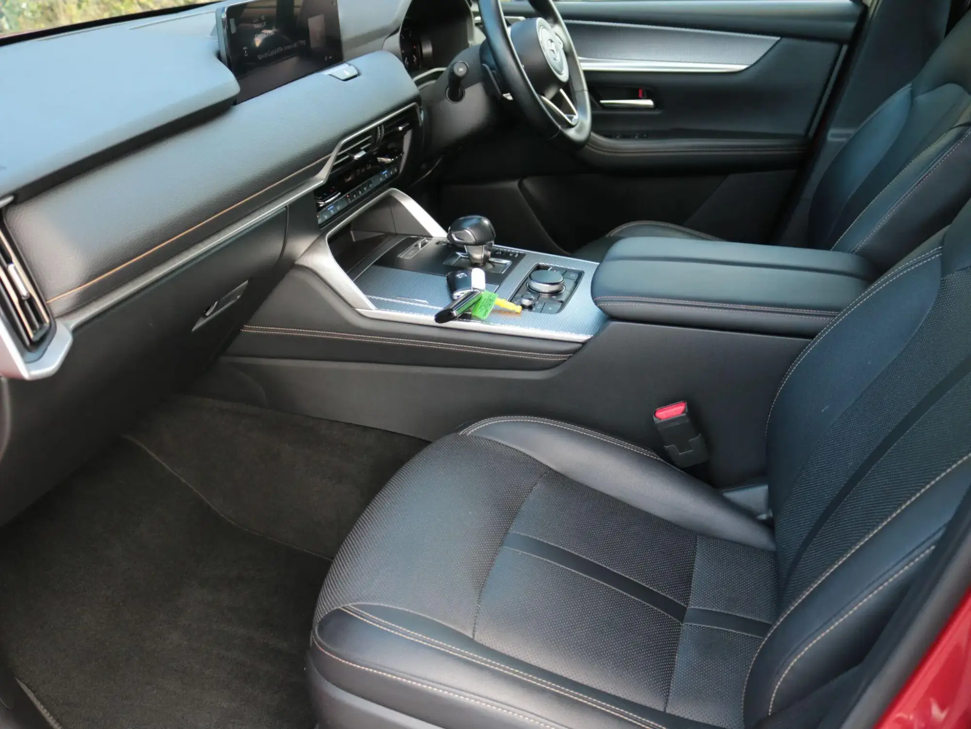Mazda CX-60 PHEV Image 15 Mazda CX-60 PHEV Image 15