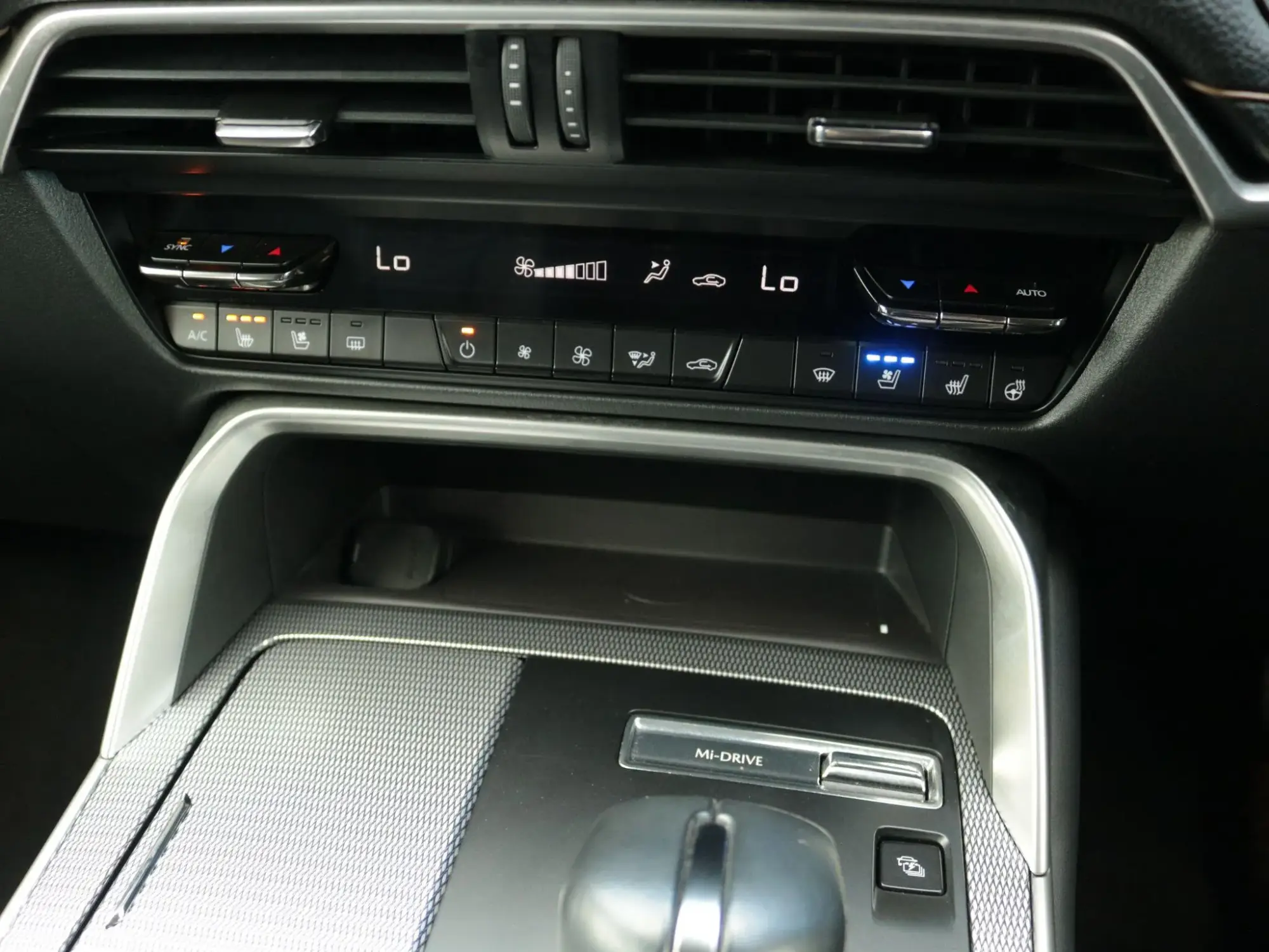 Mazda CX-60 PHEV Image 23 Mazda CX-60 PHEV Image 23