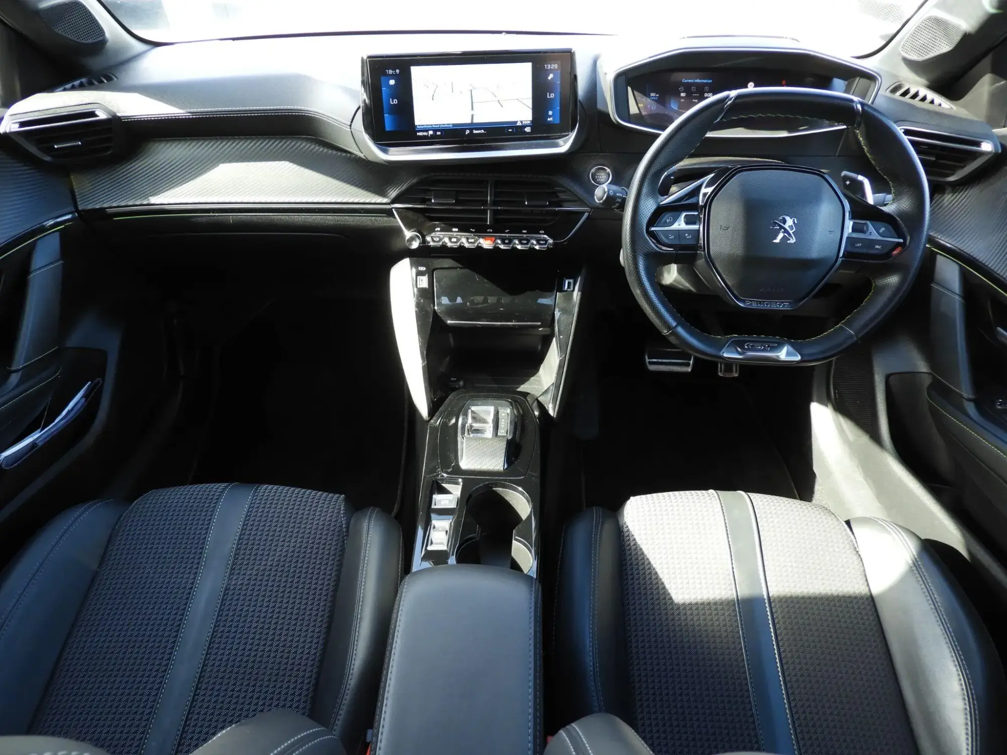 Peugeot 208 Image 13 Peugeot 208 Image 13