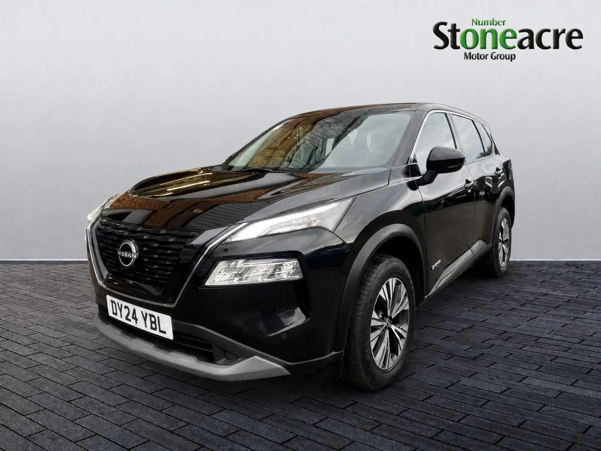 Nissan X-Trail e-POWER 1.5 h e-POWER Acenta Premium Auto Euro 6 (s/s) 5dr DY24YBL Image 3 Nissan X-Trail e-POWER 1.5 h e-POWER Acenta Premium Auto Euro 6 (s/s) 5dr DY24YBL Image 3