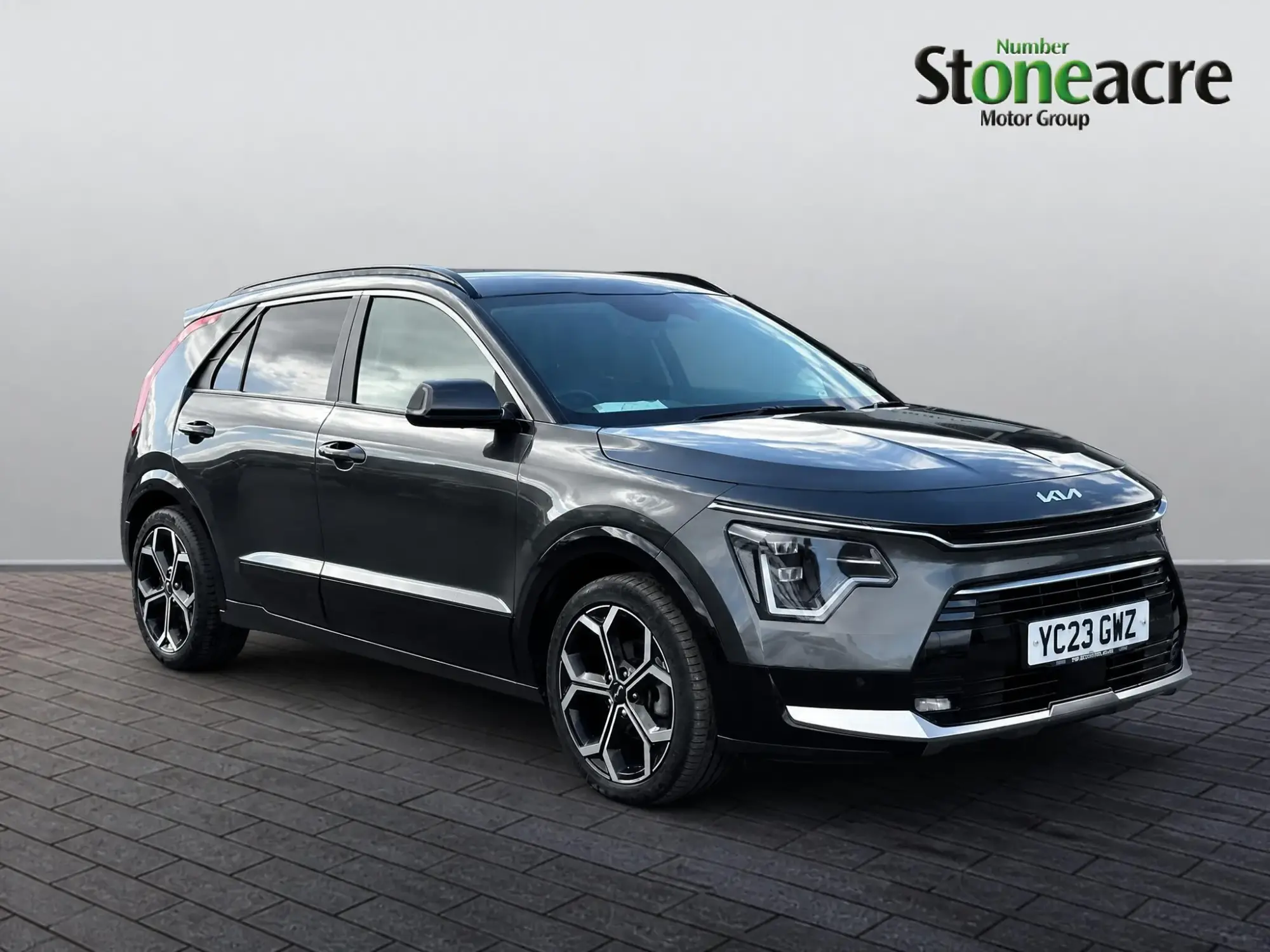 Kia Niro Hybrid 1.6h GDi 3 SUV 5dr Petrol Hybrid DCT Euro 6 (s/s) (139 bhp) YC23GWZ Image 1 Kia Niro Hybrid 1.6h GDi 3 SUV 5dr Petrol Hybrid DCT Euro 6 (s/s) (139 bhp) YC23GWZ Image 1
