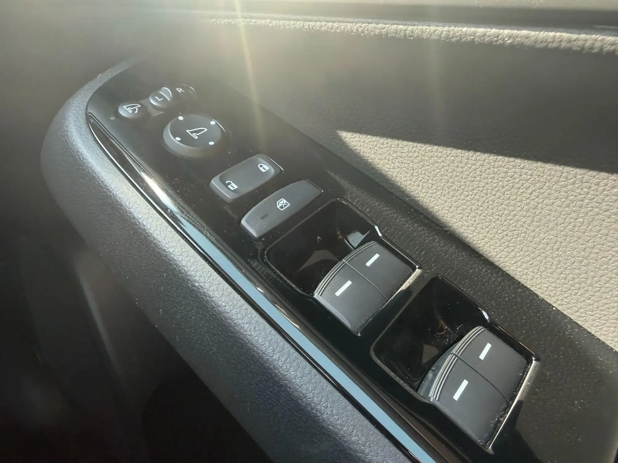 Honda HR-V Hybrid Image 24