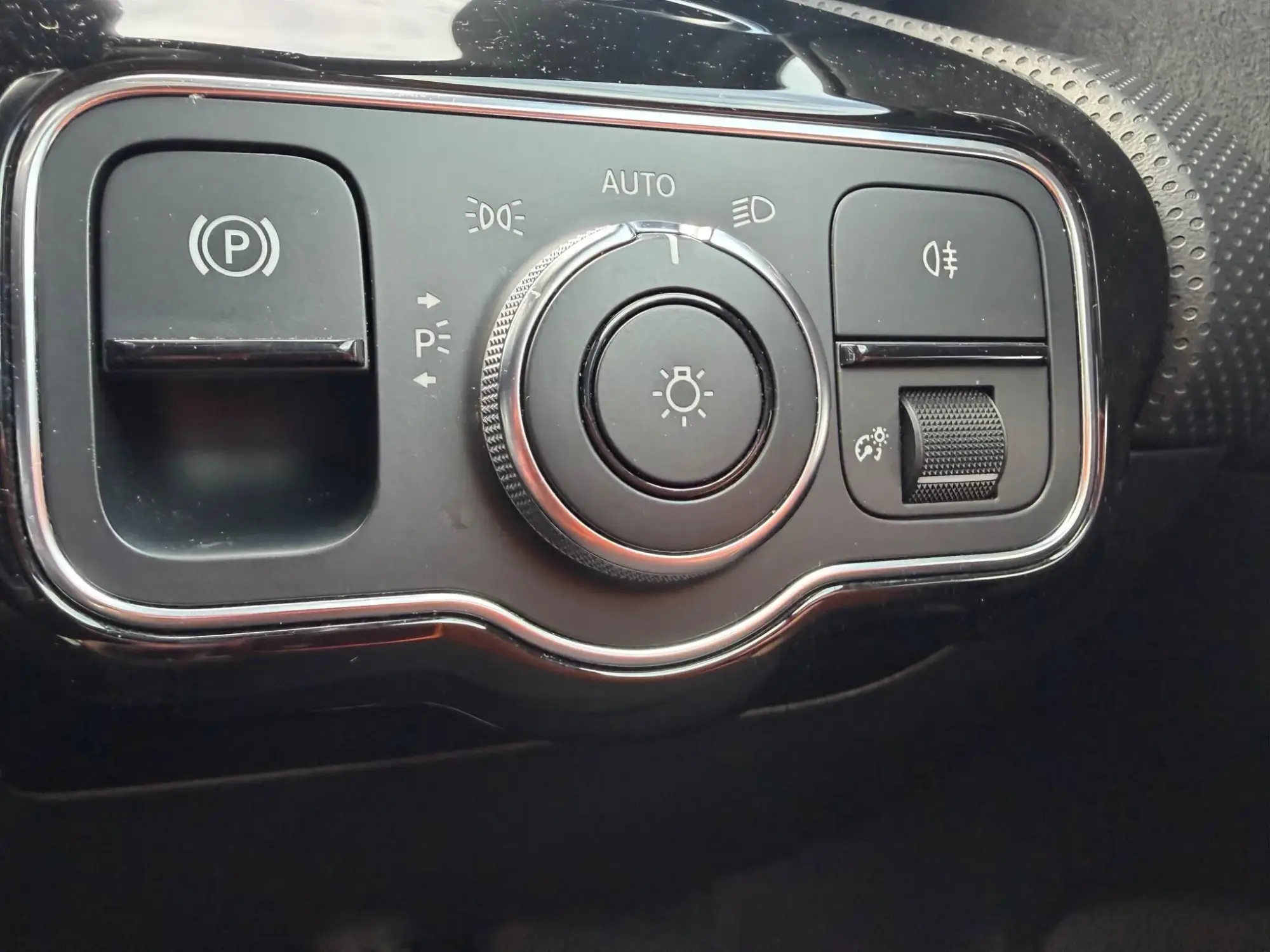 Mercedes-Benz A-Class Image 12