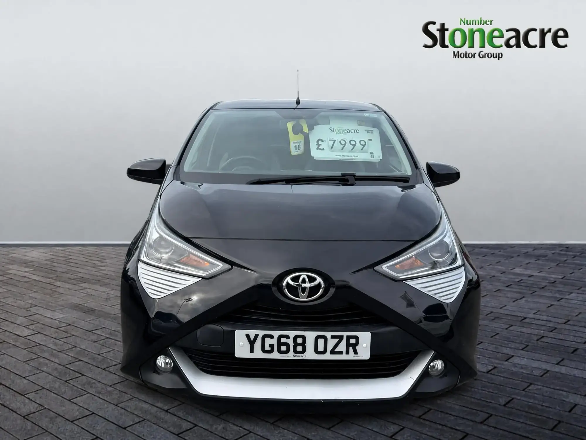 Toyota Aygo 1.0 VVT-i x-plore Hatchback 5dr Petrol Manual Euro 6 (71 ps) YG68OZR Image 2 Toyota Aygo 1.0 VVT-i x-plore Hatchback 5dr Petrol Manual Euro 6 (71 ps) YG68OZR Image 2