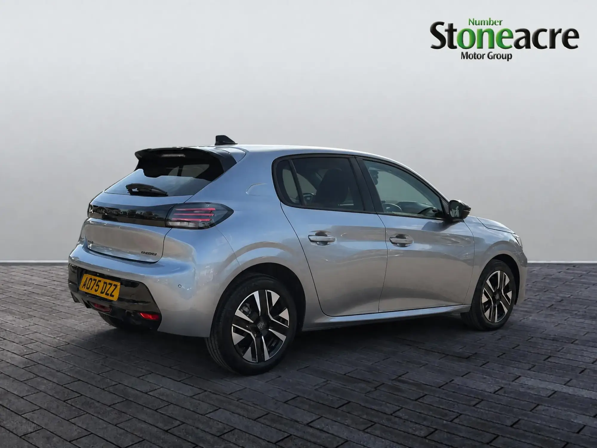 Peugeot 208 1.2 HYBRID Allure e-DSC6 Euro 6 (s/s) 5dr AO75DZZ Image 3 Peugeot 208 1.2 HYBRID Allure e-DSC6 Euro 6 (s/s) 5dr AO75DZZ Image 3