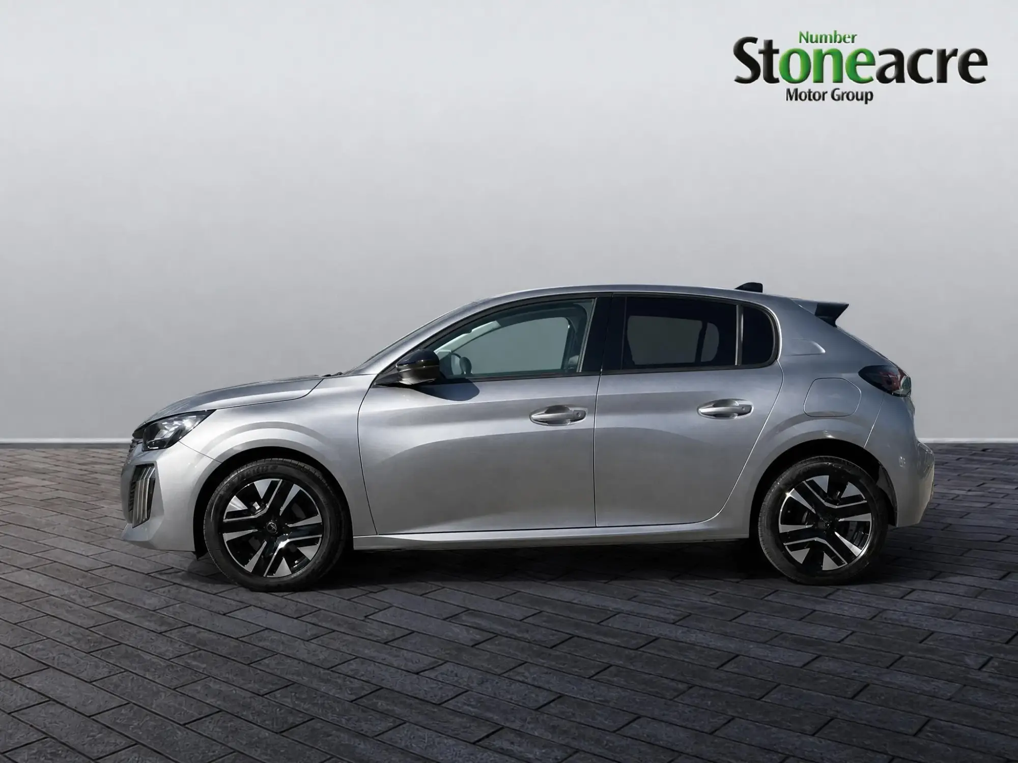 Peugeot 208 Image 6
