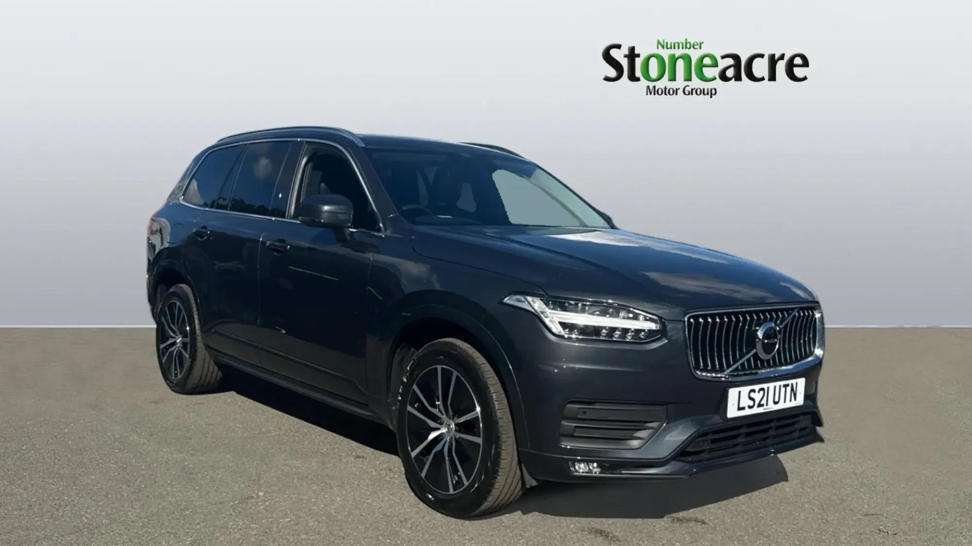 Volvo XC90 2.0 B5D [235] Momentum 5dr AWD Geartronic LS21UTN Image 1