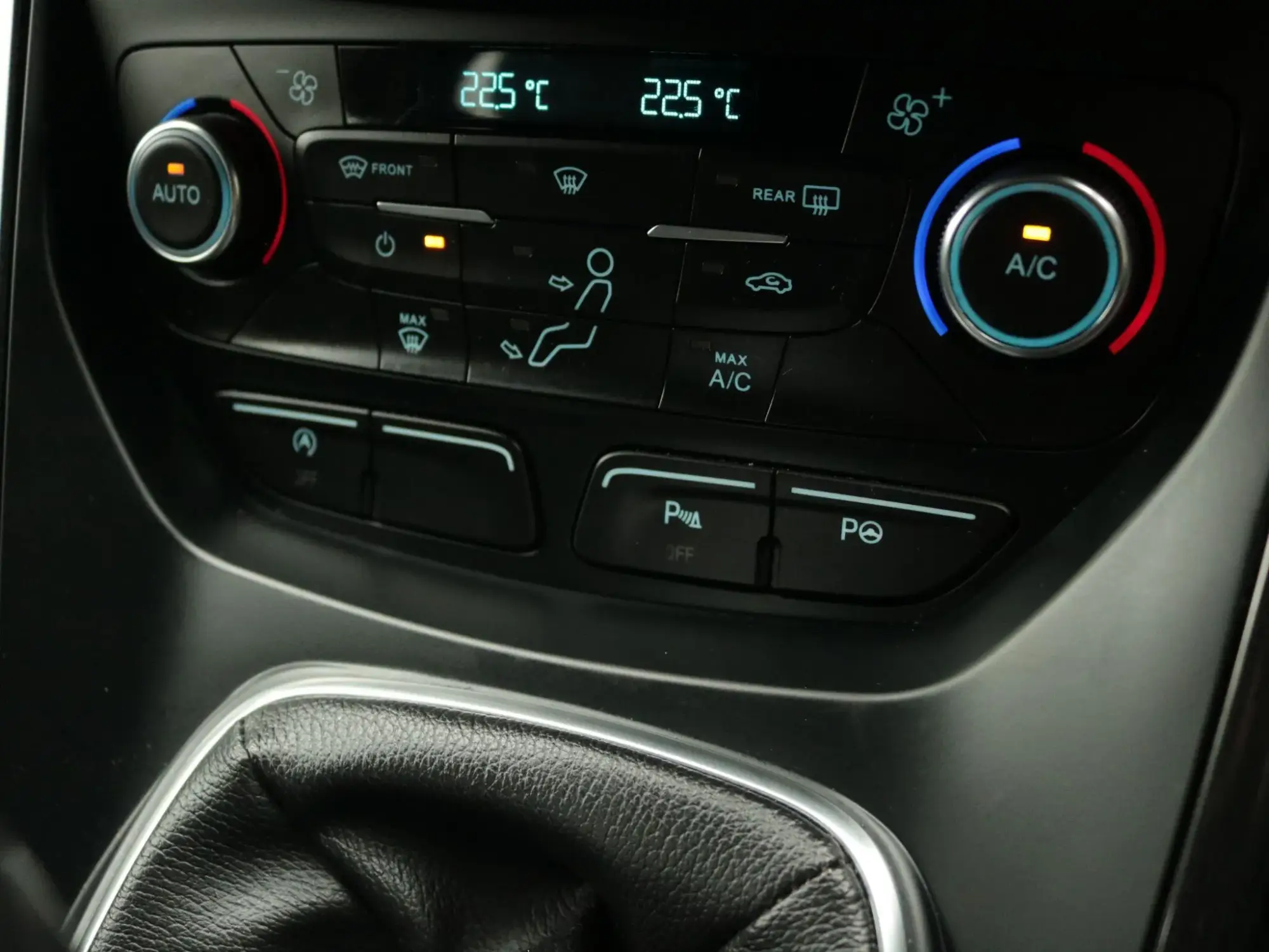 Ford Kuga Image 25