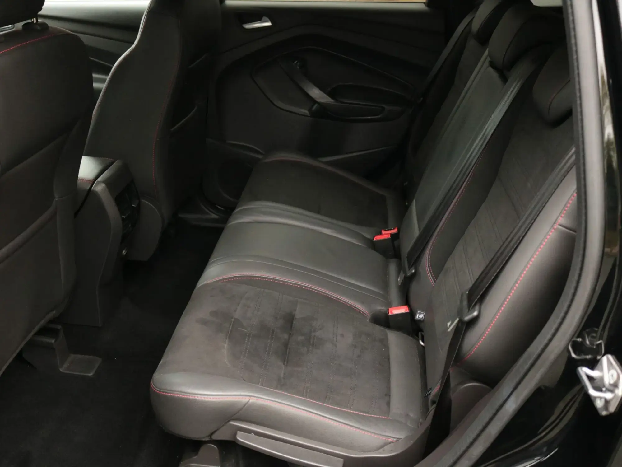 Ford Kuga Image 28