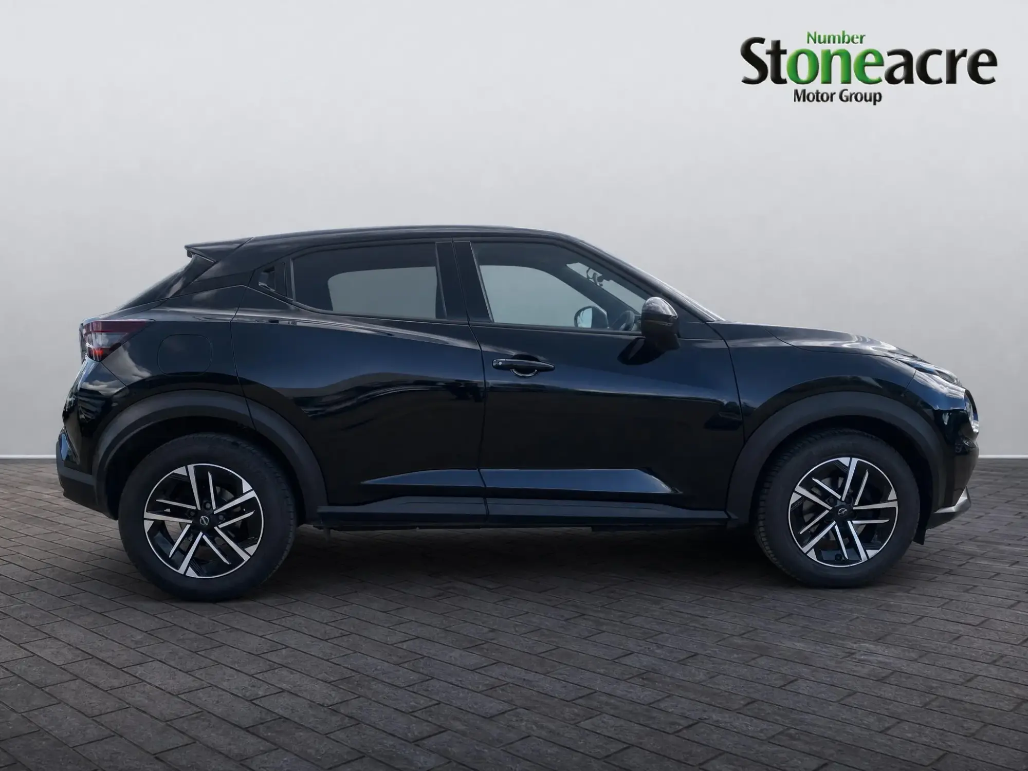 Nissan Juke Image 2