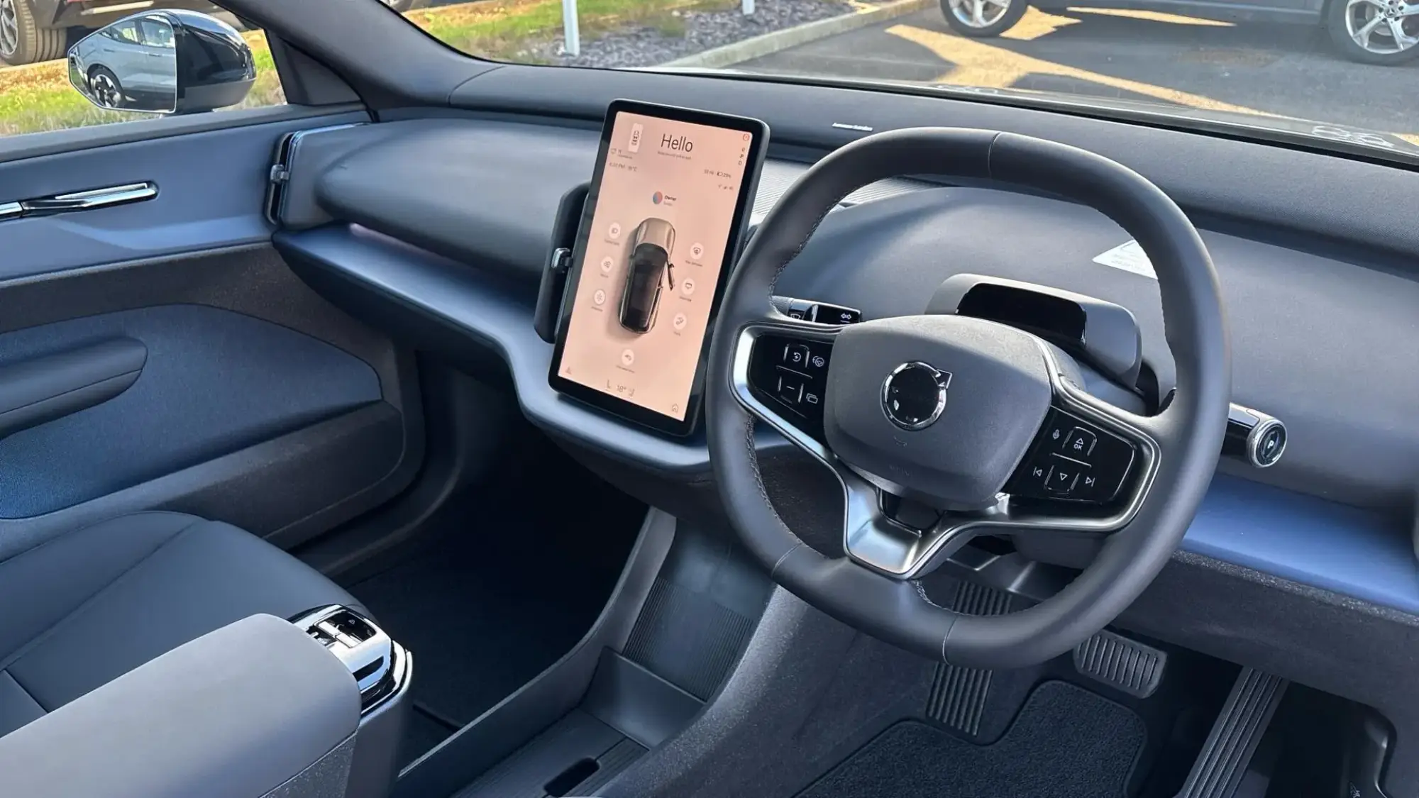Volvo EX30 Image 32