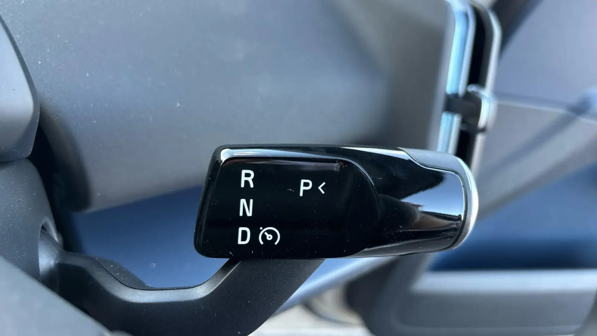 Volvo EX30 Image 12