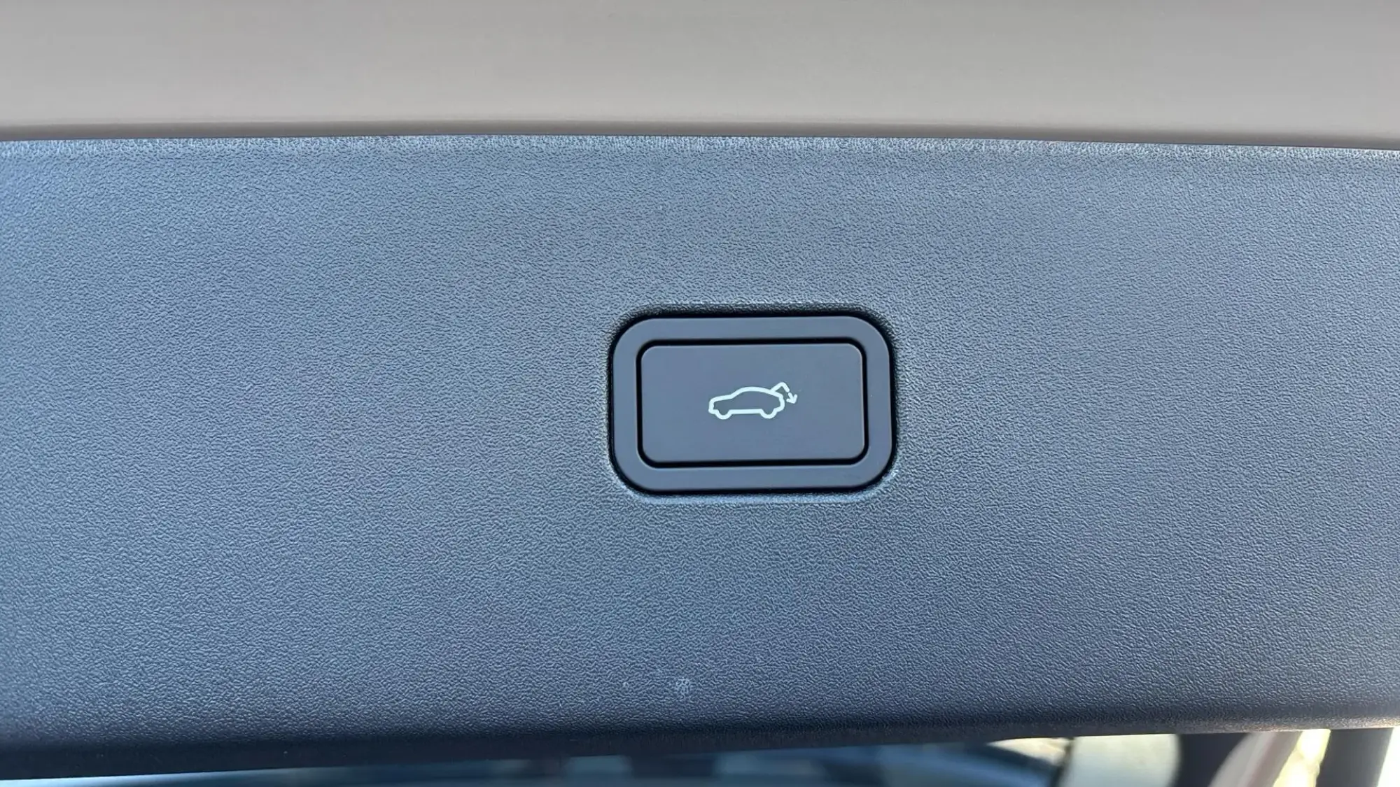 Volvo EX30 Image 18