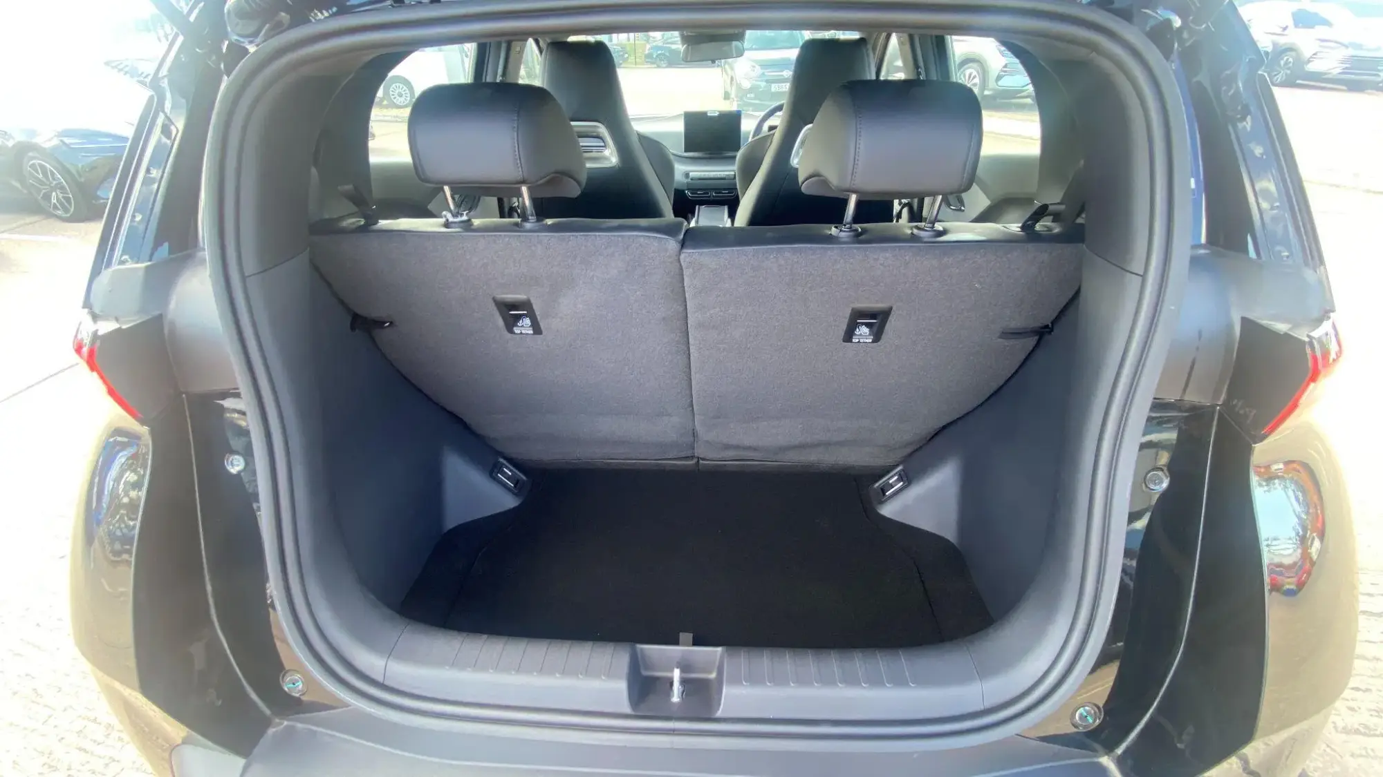 BYD DOLPHIN SURF Image 12